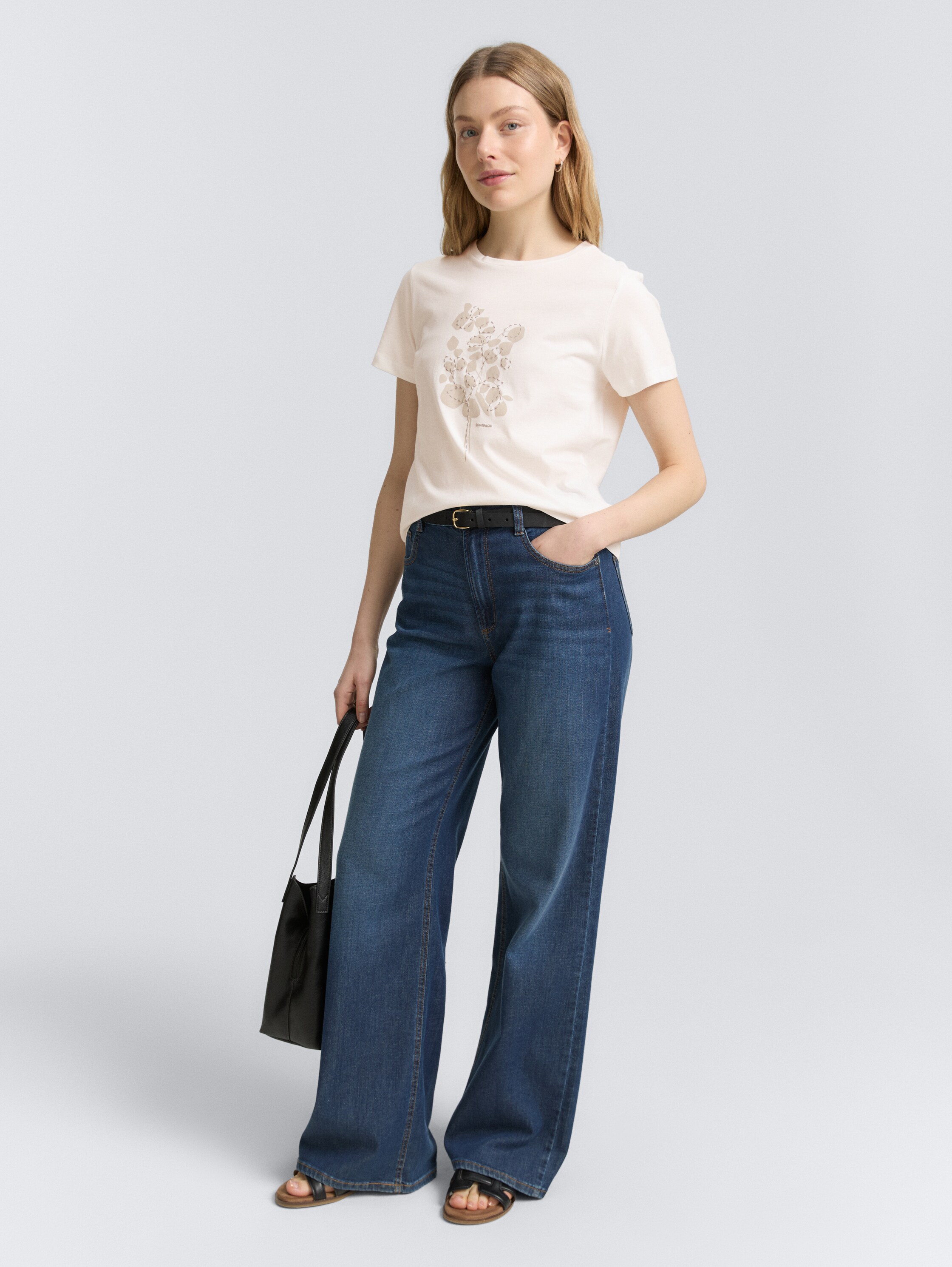 T-Shirt mit Print - Whisper White - Model-Vorderansicht