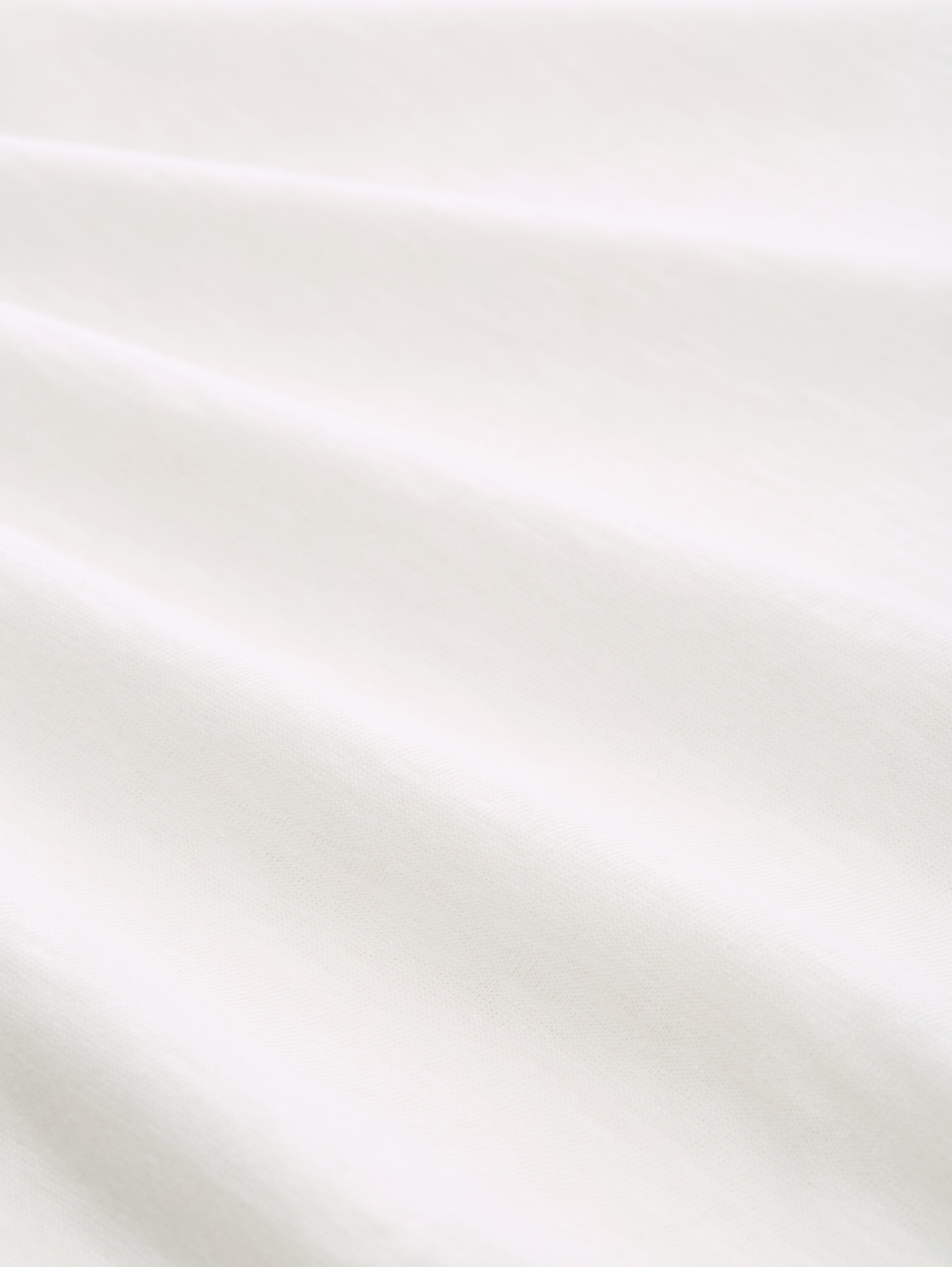 T-Shirt mit V-Ausschnitt - whisper_white - 