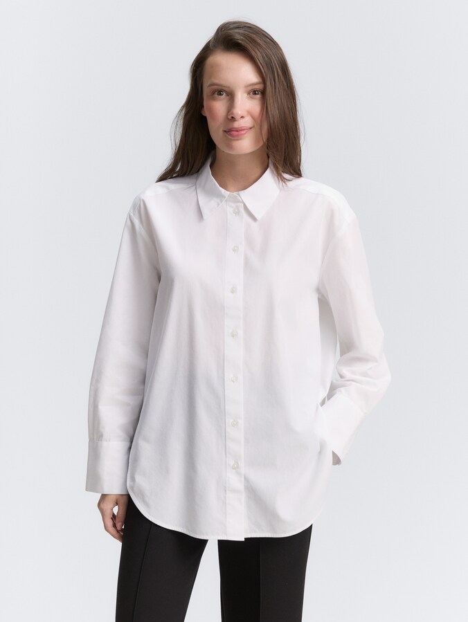 Losvallende popeline overhemdblouse door Women, White