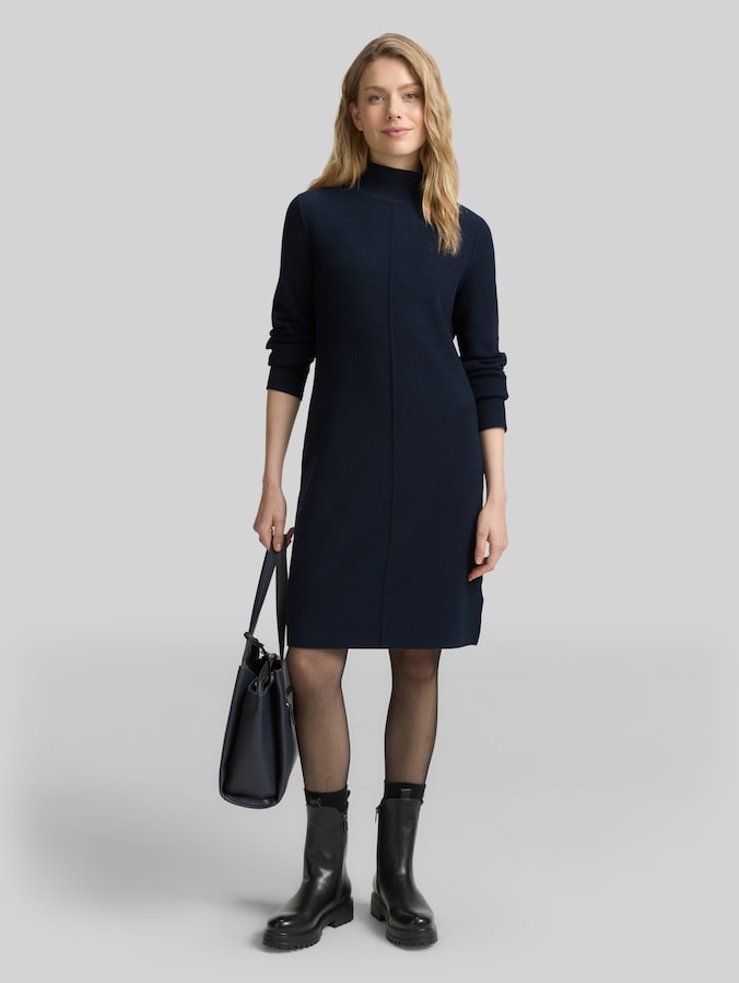 Robe en maille à col montant par Women, Lunar Eclipse