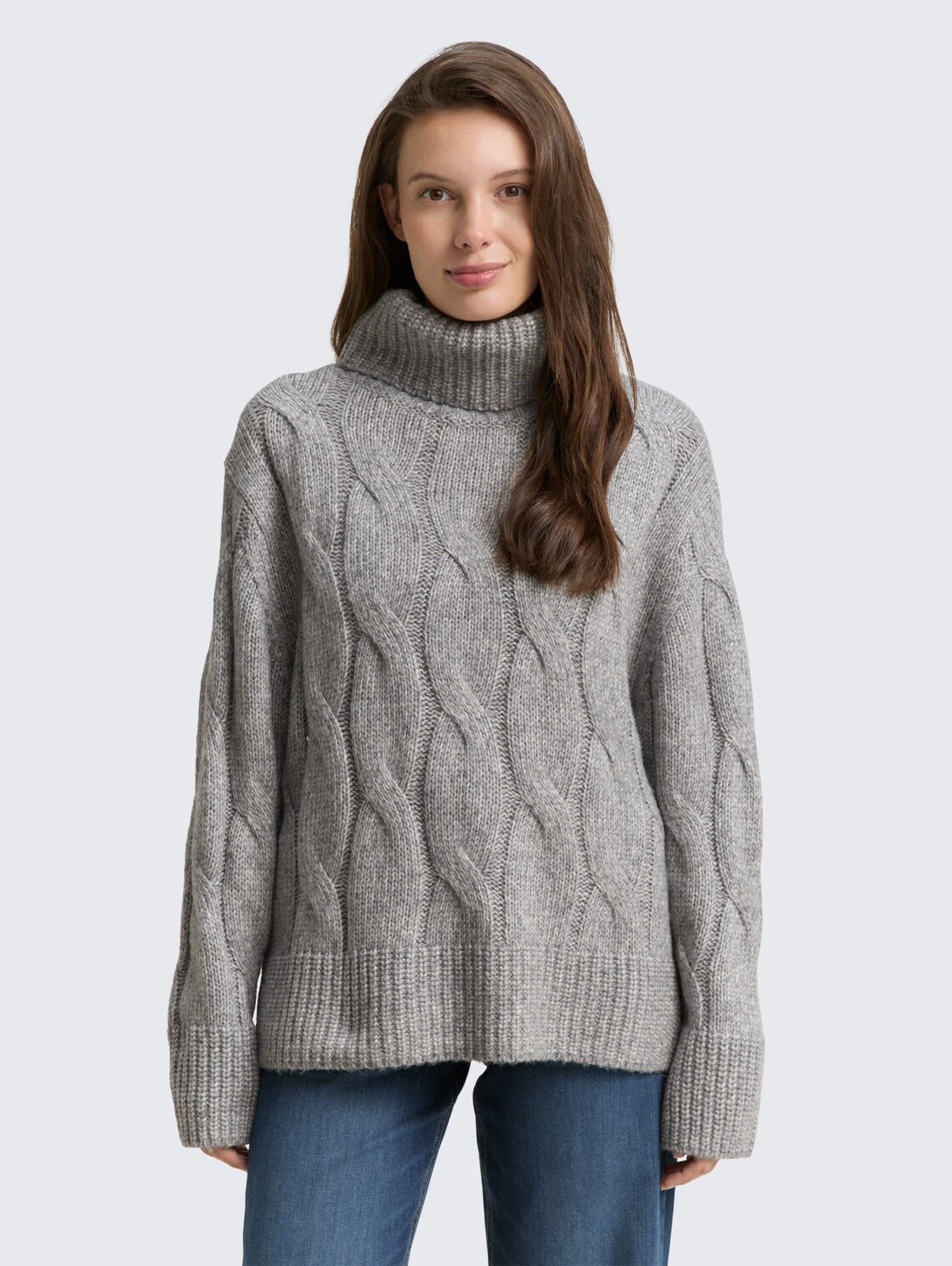 Rollkragenpullover mit Zopfmuster - medium silver grey melange - Ausschnitt Model-Vorderansicht