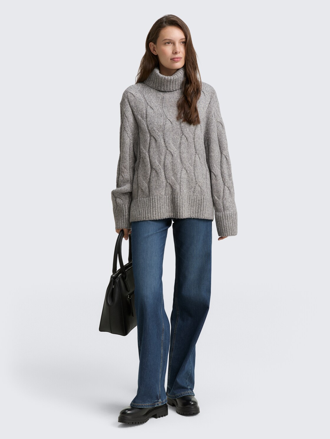 Rollkragenpullover mit Zopfmuster - medium silver grey melange - Model-Vorderansicht