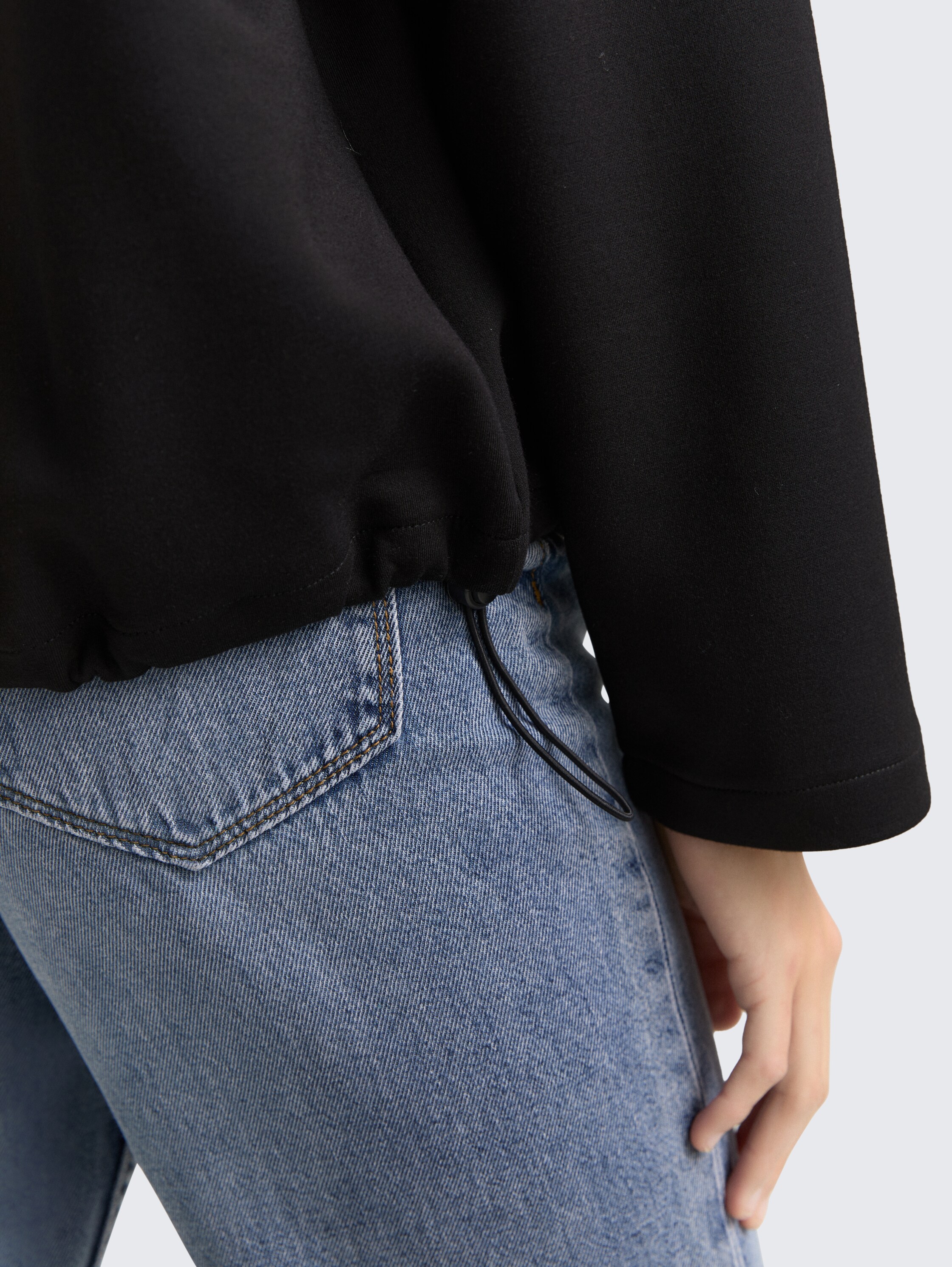 Loose Fit Scuba Hoodie Sweatshirt - deep black - Detail-Model-Ansicht
