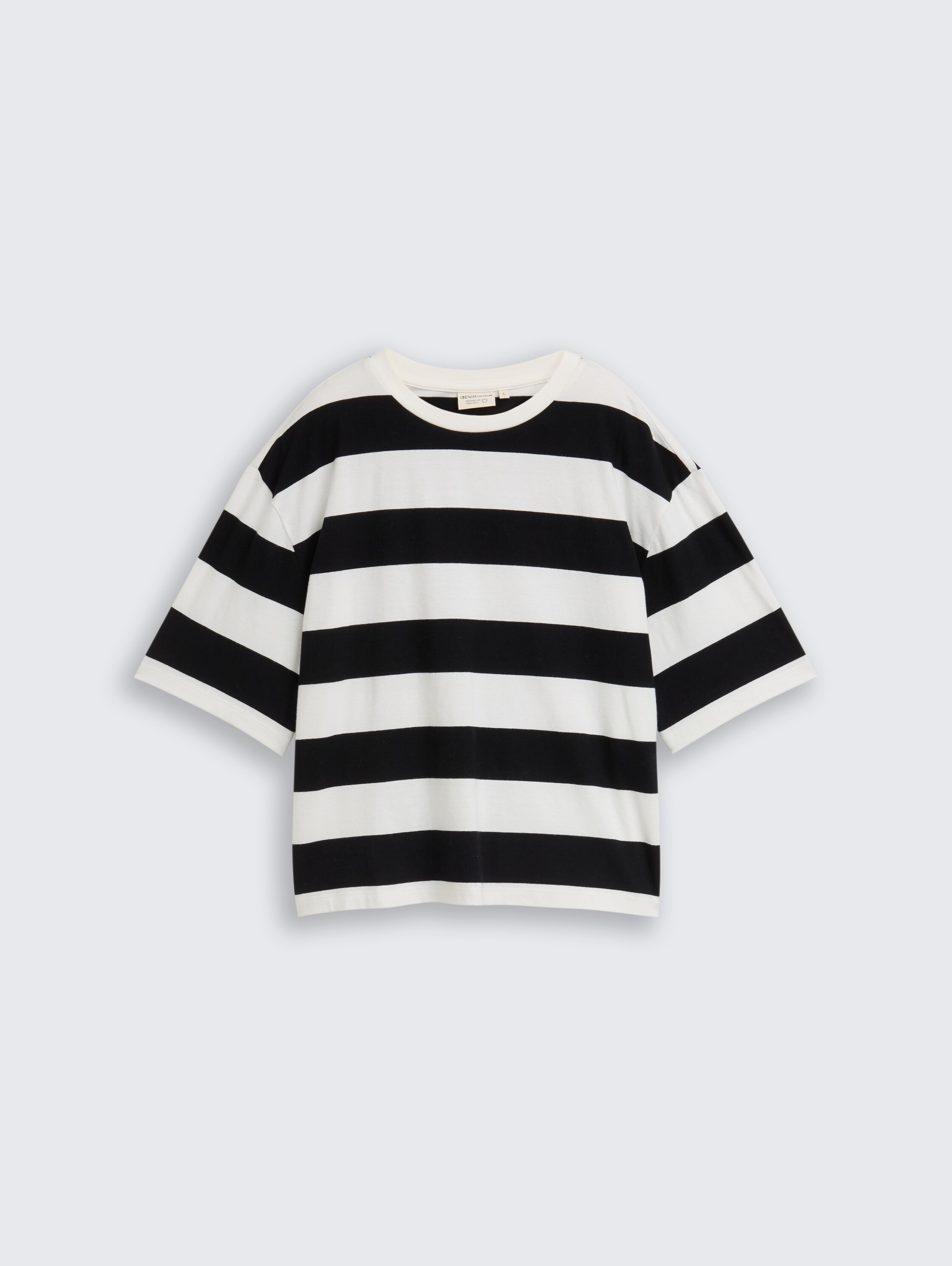 Boxy Fit T-Shirt mit Streifenmuster - black white stripe - Vorder-Produkt-Ansicht
