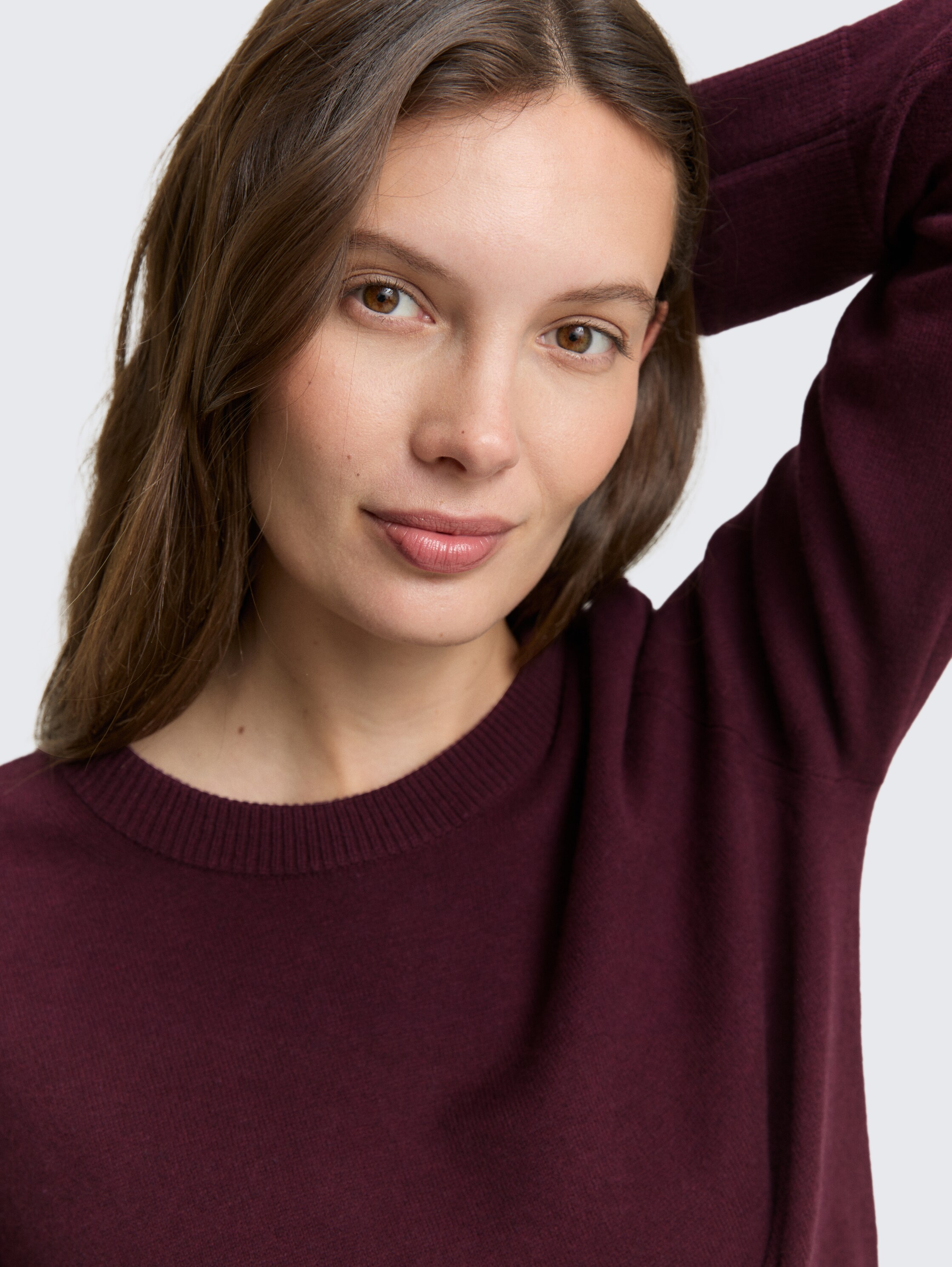 Gebreide trui met kasjmier - Dark Red Mélange - Detailaanzicht model