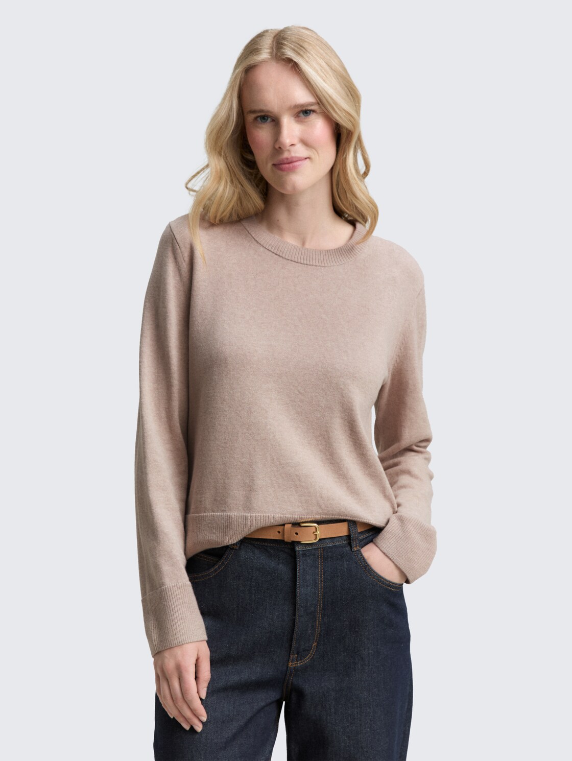 Strickpullover mit Kaschmir-Anteil - soft taupe melange - Ausschnitt Model-Vorderansicht