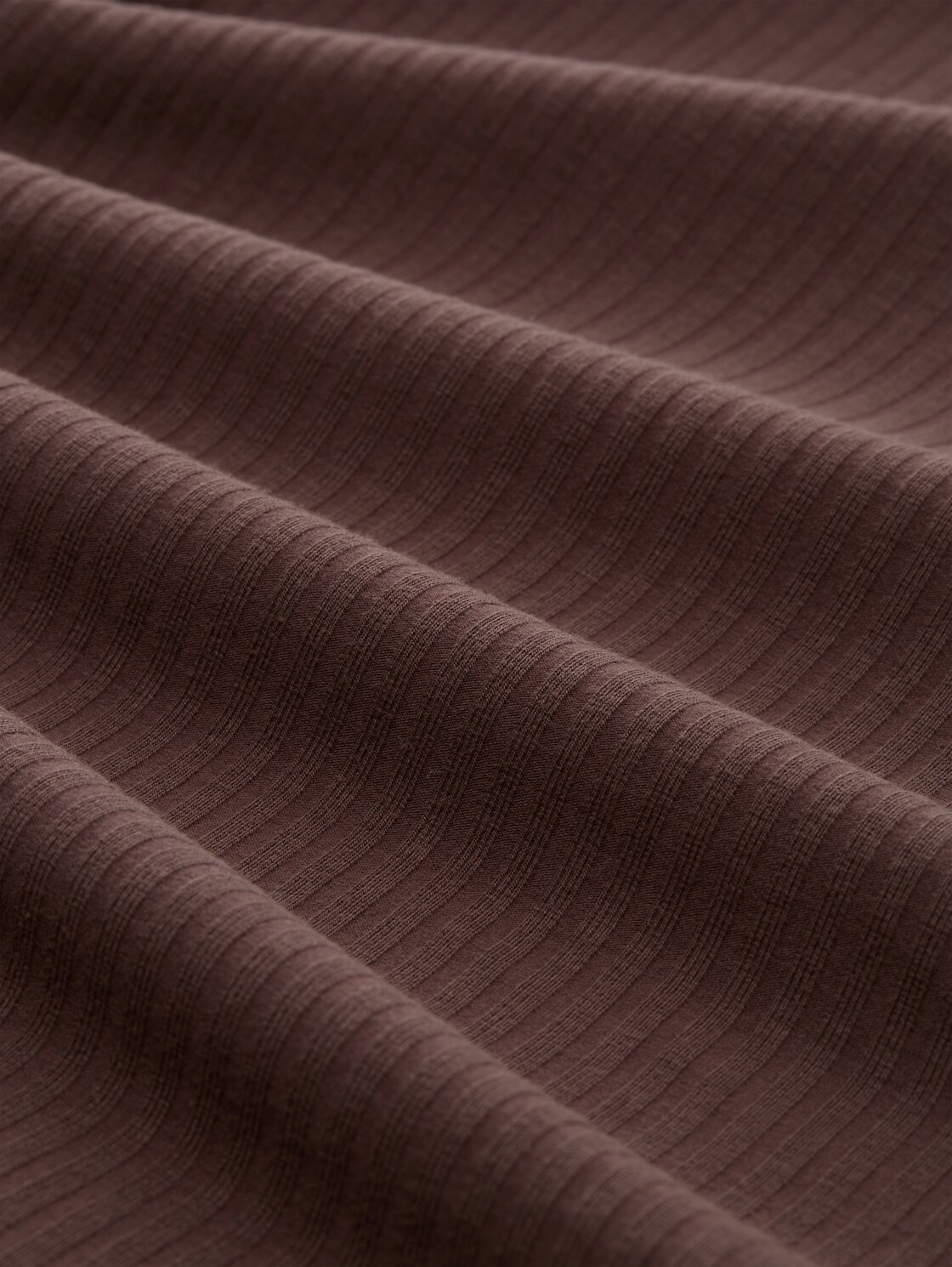 Ripp Langarmshirt mit Stehkragen - soft chocolate brown - Material-Ansicht