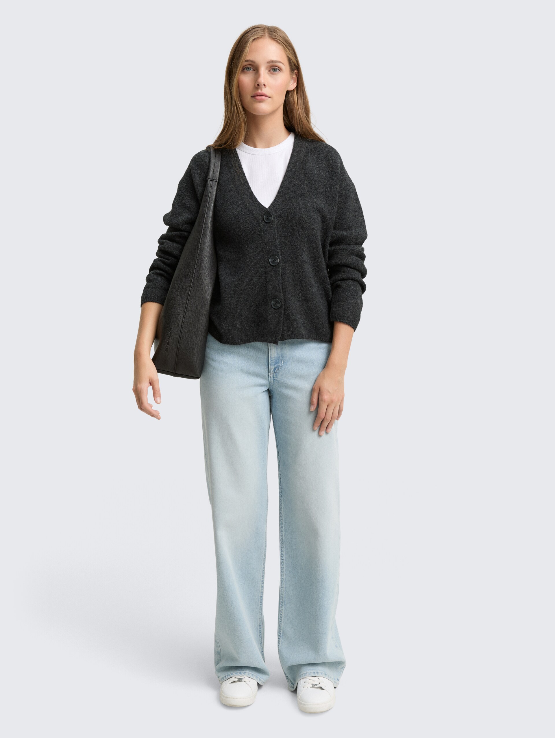 Cardigan mit V-Ausschnitt - Shale Grey Melange - Model-Vorderansicht