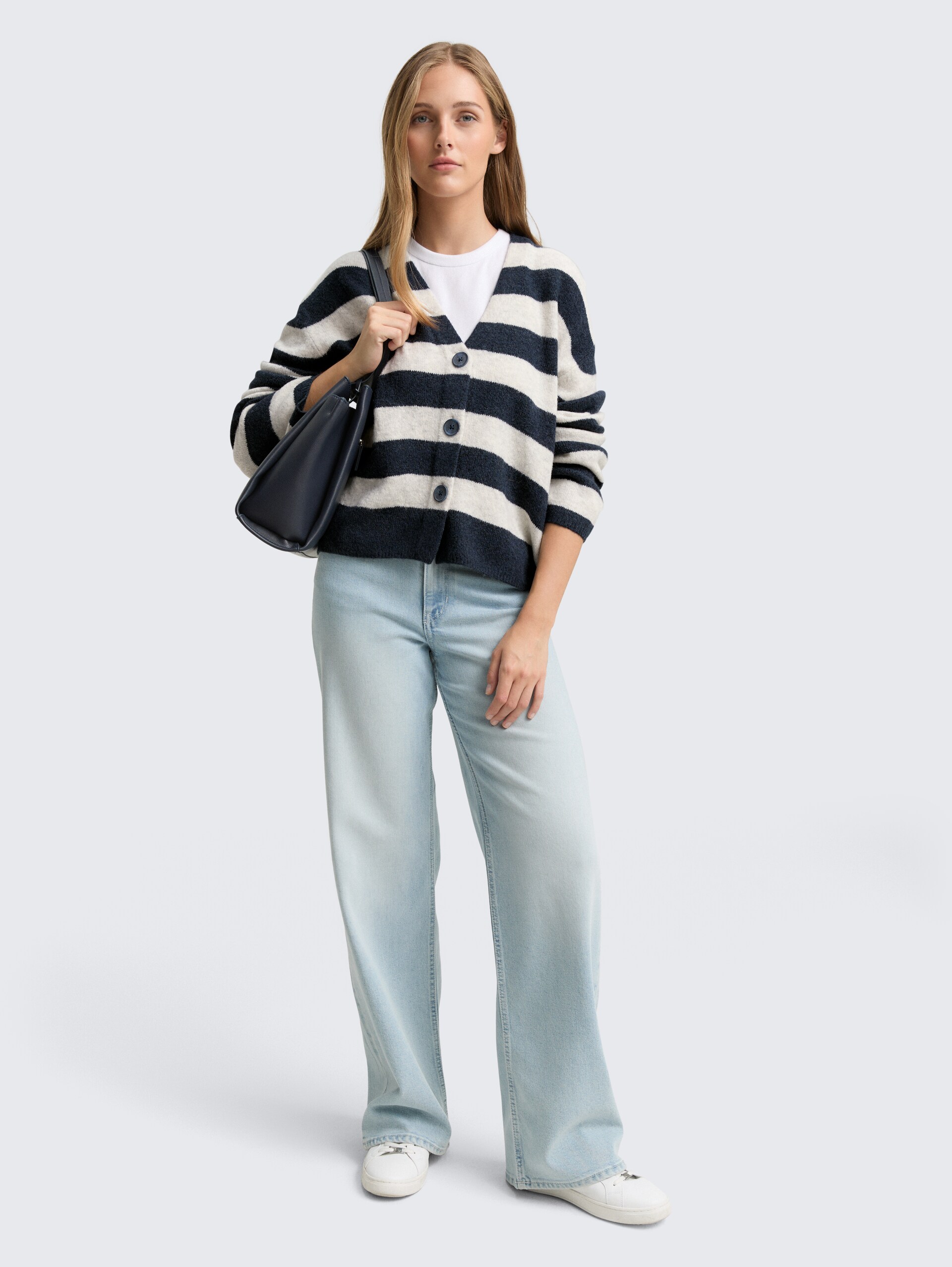 Cardigan mit V-Ausschnitt - navy off white stripe - Model-Vorderansicht