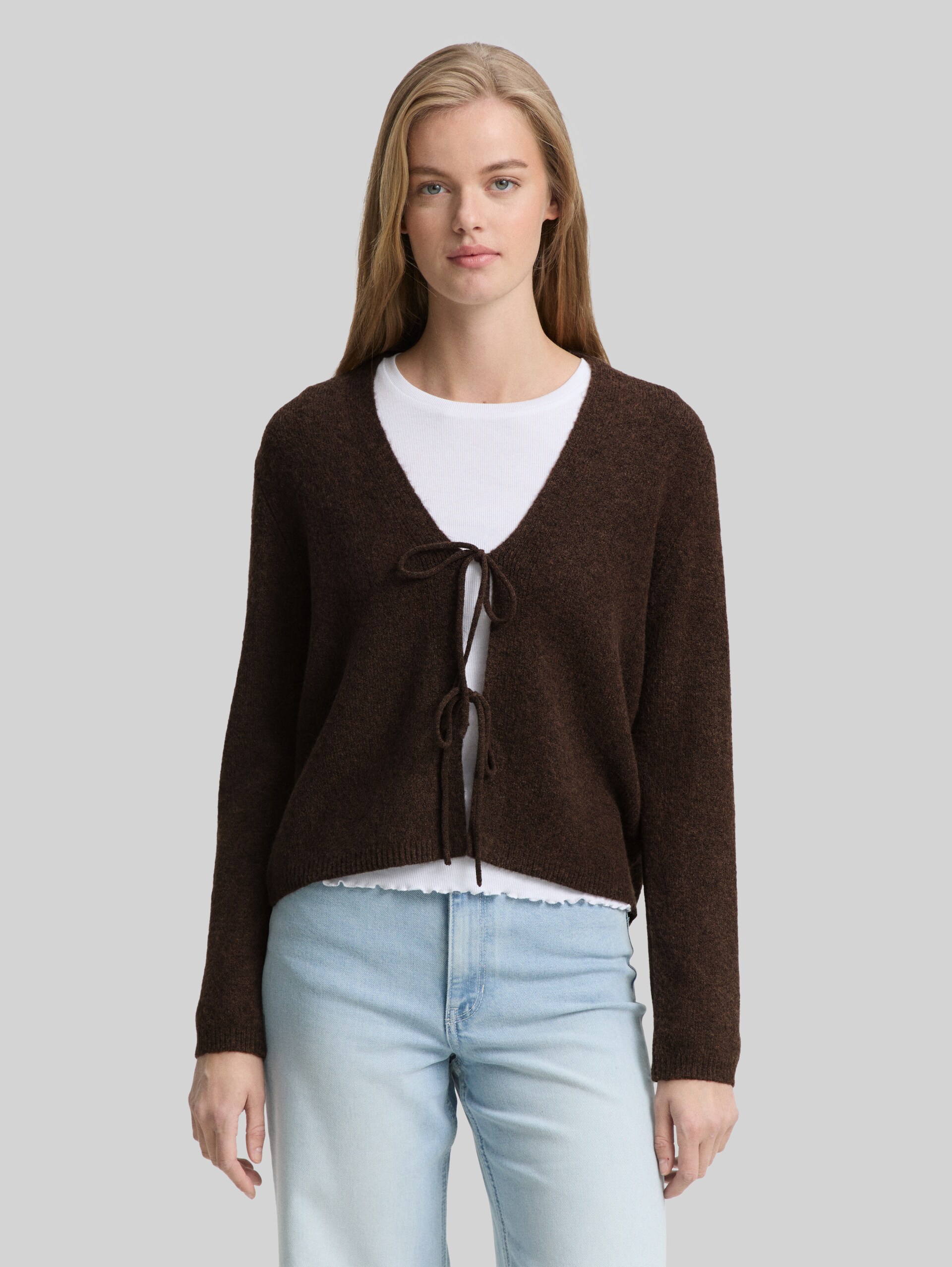 Cardigan with bow details - chocolate brown melange - Neckline model front view