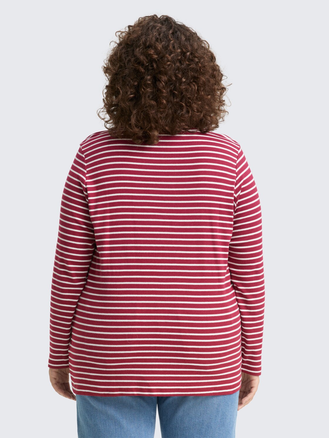 Plus Size - Langarmshirt mit Streifenmuster - red offwhite stripe - Auschnitt Model-Rückansicht