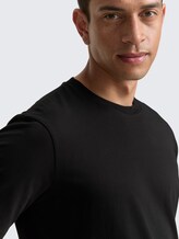 T-Shirts aus Baumwolle im 2er-Pack - Black - Detail-Model-Ansicht