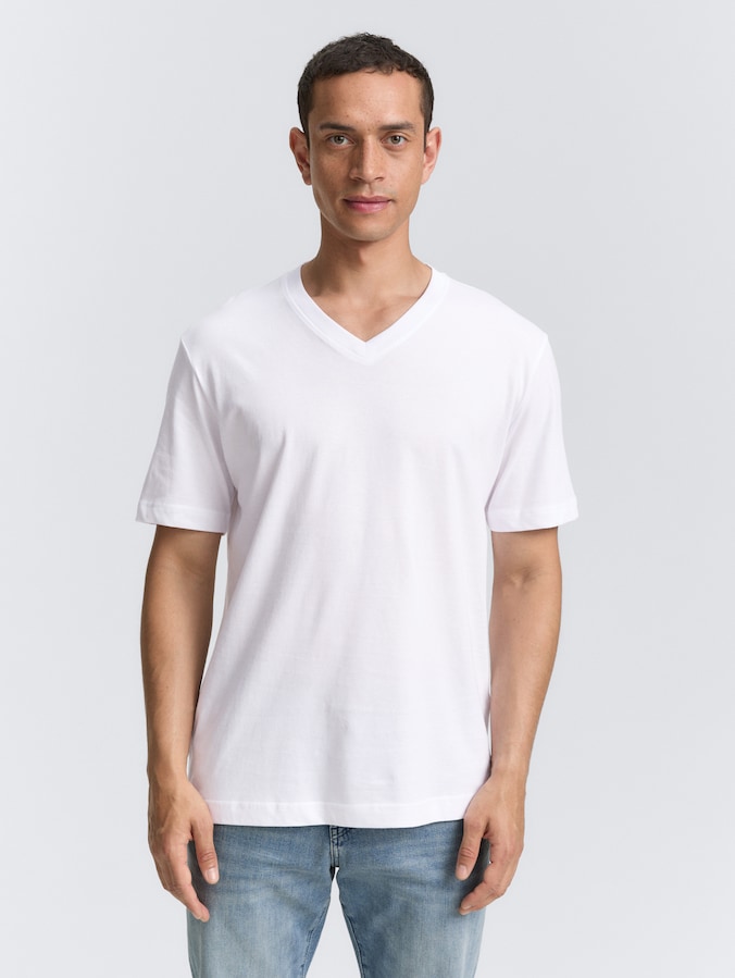 V-neck T-shirts in a pack of 2 by Men, White