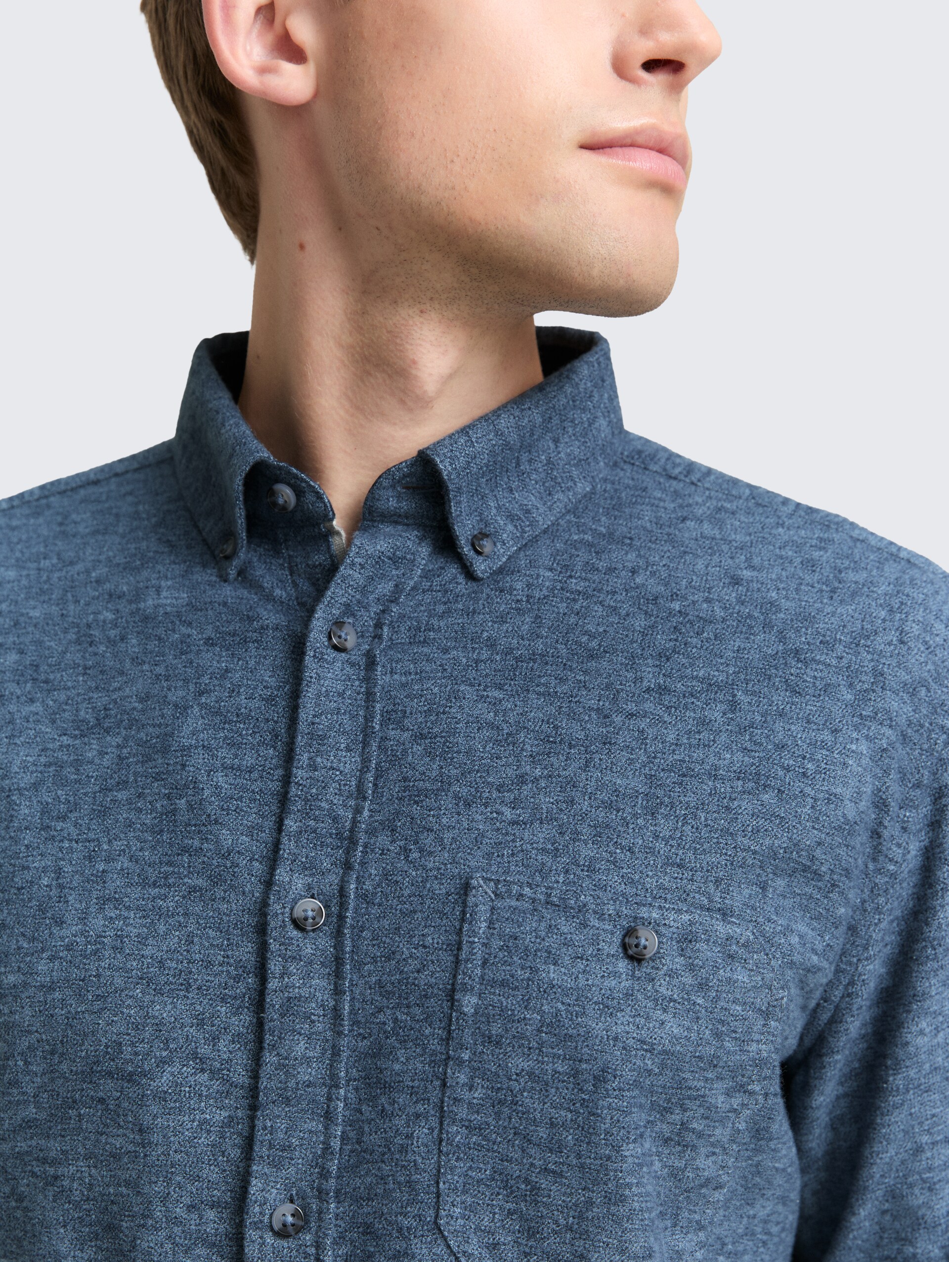 Regular Fit Soft-Touch Hemd in Melange-Optik - light blue grindle structure - Detail-Model-Ansicht