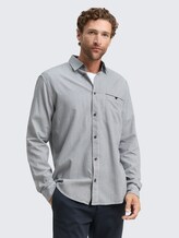 Regular fit shirt with breast pocket - blue small structure - Neckline model front view