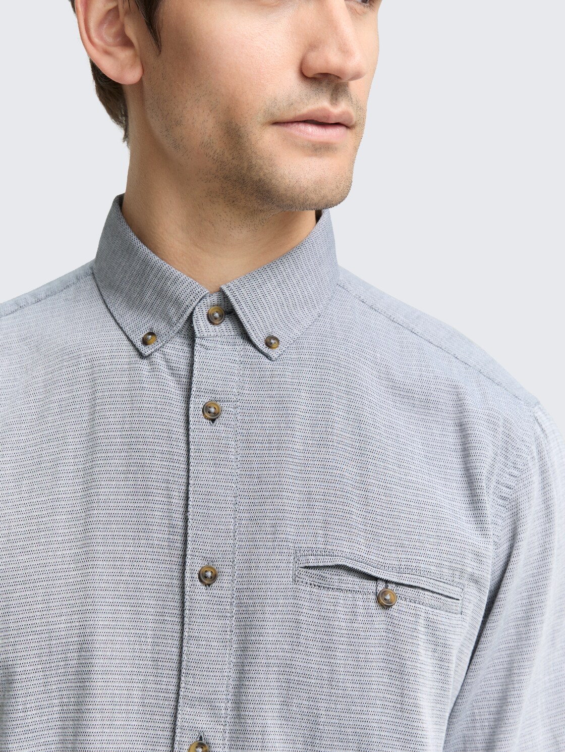 Regular Fit Hemd aus Baumwolle - navy stripy structure - Detail-Model-Ansicht