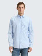 Regular Fit Hemd mit Stretch - Light Metal Blue - Ausschnitt Model-Vorderansicht