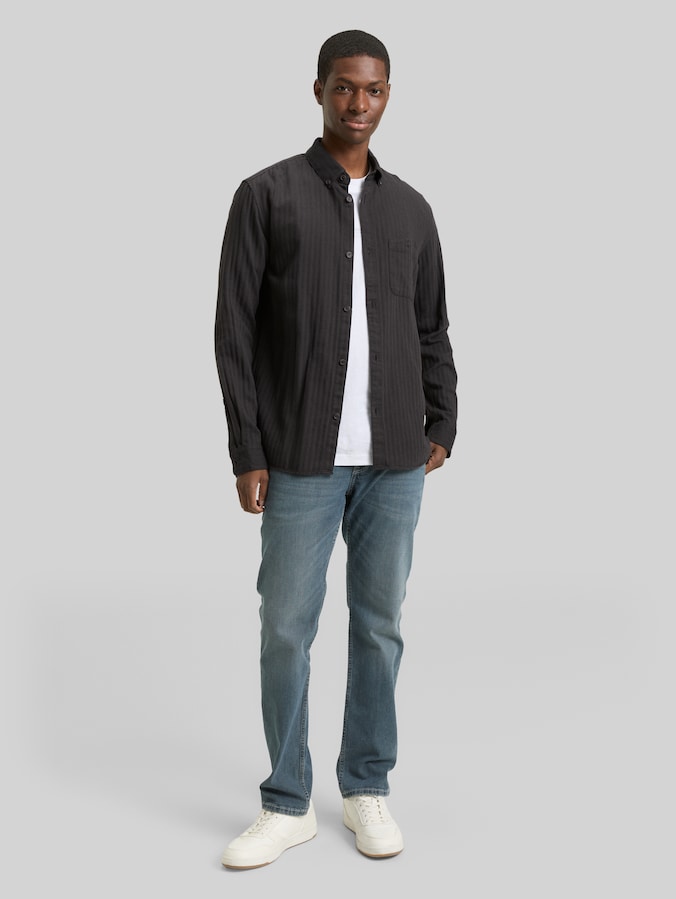 Basic Fit Hemd mit Brusttasche von Denim Male, black grey herringbone