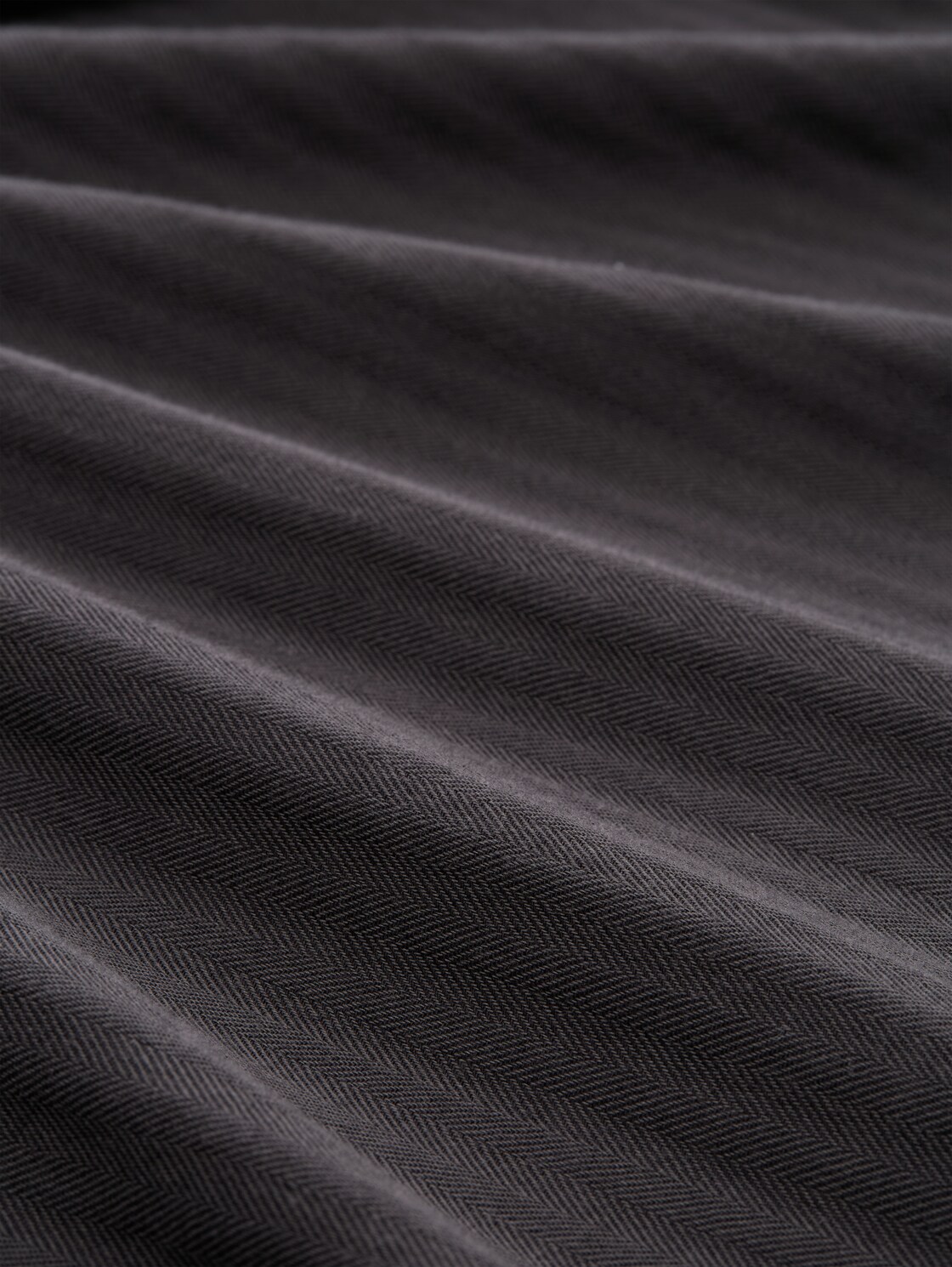 Basic Fit Hemd mit Brusttasche - black grey herringbone - Material-Ansicht