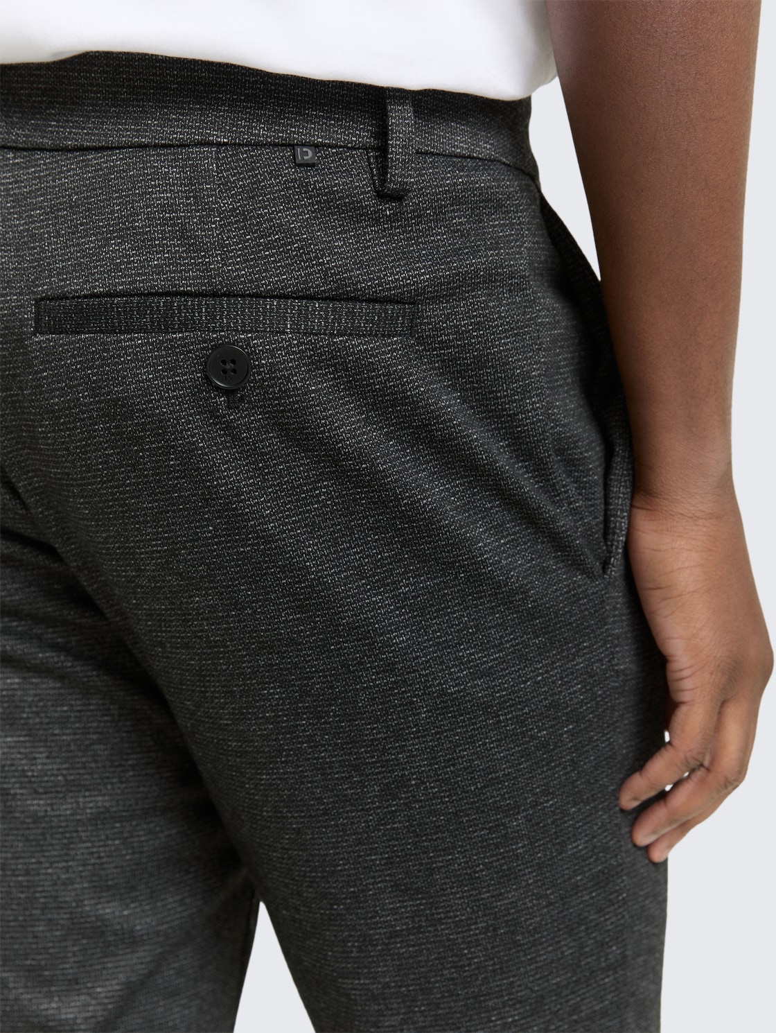 TTSLIM Chino Hose - black white grindel - Detail-Model-Ansicht