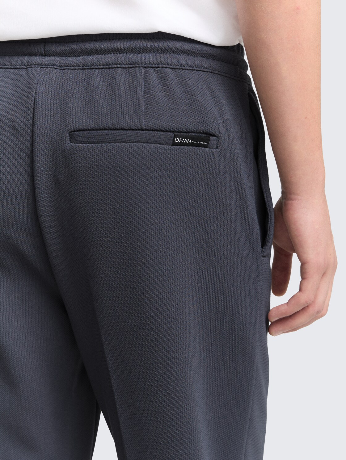 TTTAPERED Hose - urban medium grey - Detail-Model-Ansicht