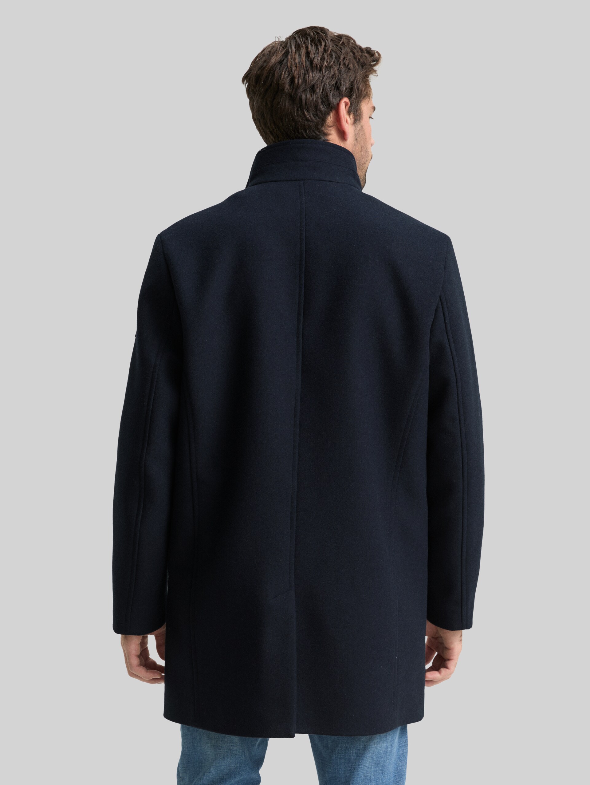 2-in-1 woollen coat with detachable inner jacket - sky captain blue - Model-back view