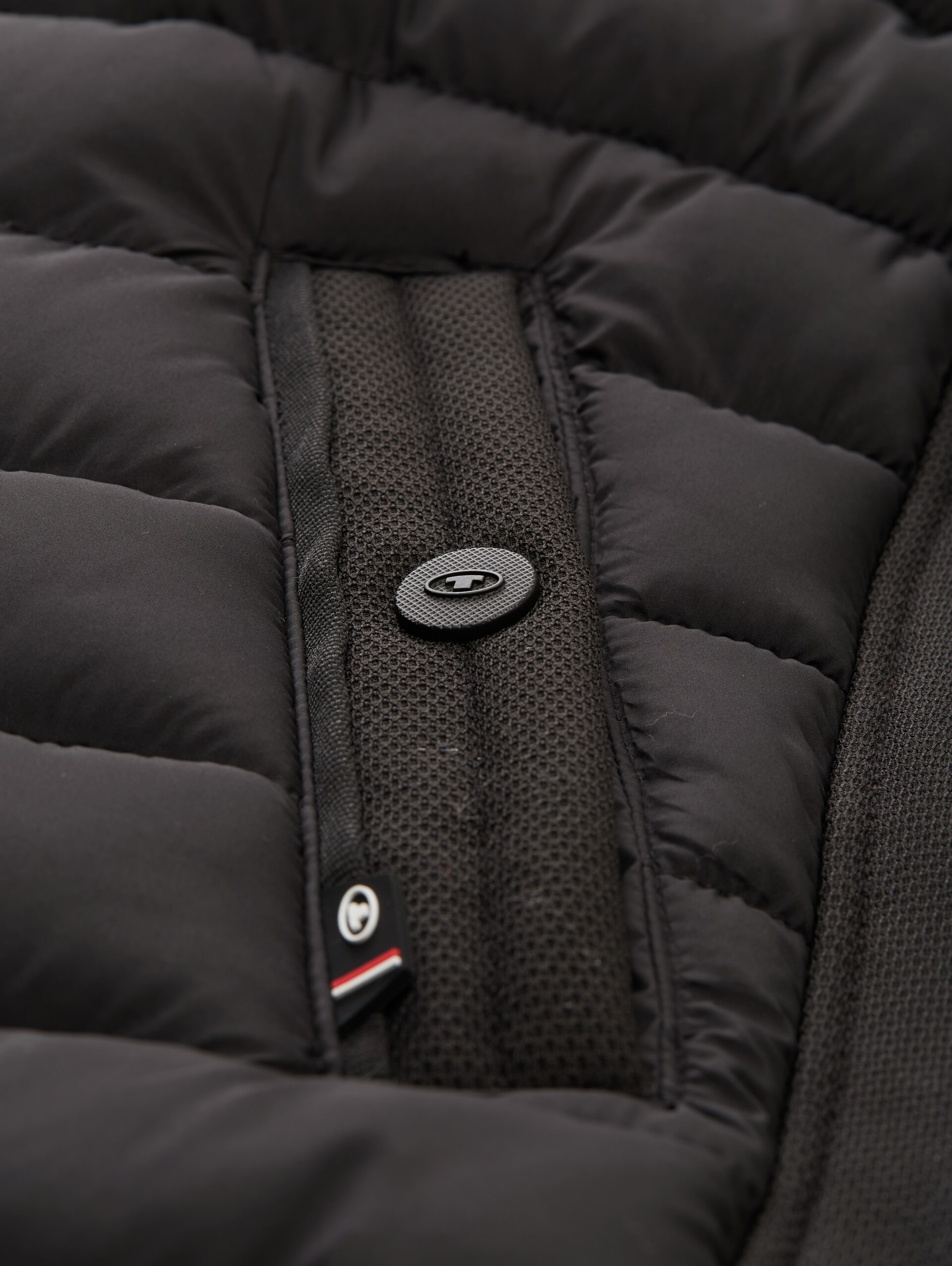 Hybrid Steppweste mit Stehkragen - Black - Produkt-Detail-Ansicht