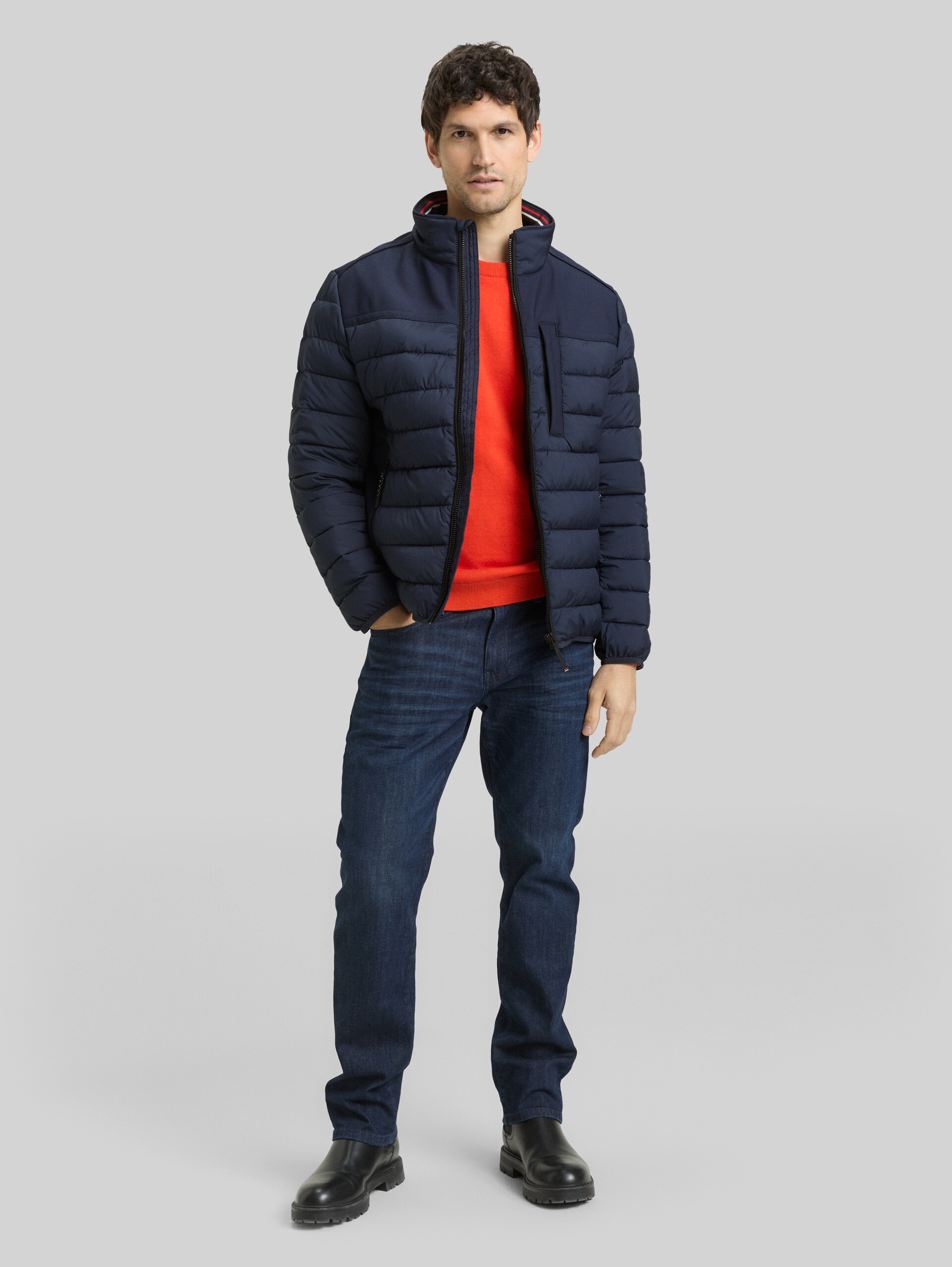 Hybrid quilted waistcoat with stand-up collar - sky captain blue - side model view
