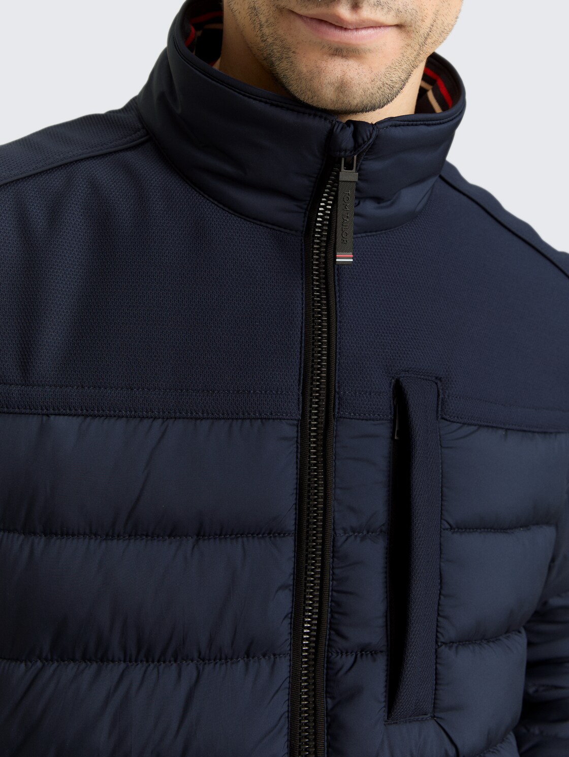 Hybrid Steppweste mit Stehkragen - sky captain blue - Detail-Model-Ansicht