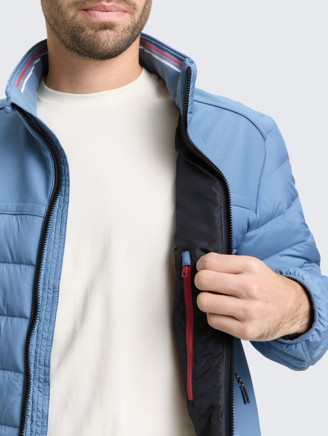 Hybrid Steppweste mit Stehkragen - marine blue - Detail-Model-Ansicht