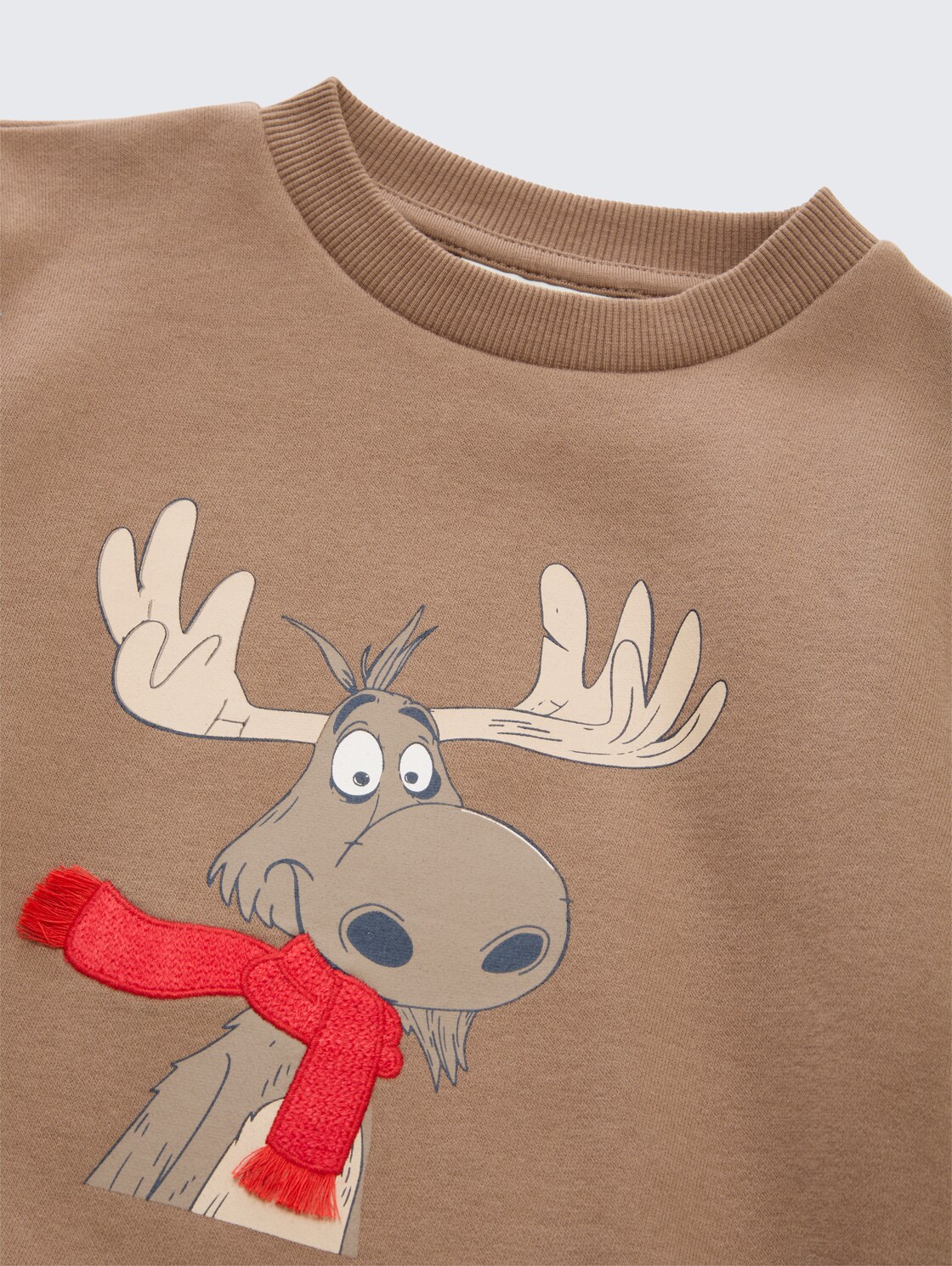 Basic Sweatshirt mit Print - taupe grey - Detail-Model-Ansicht