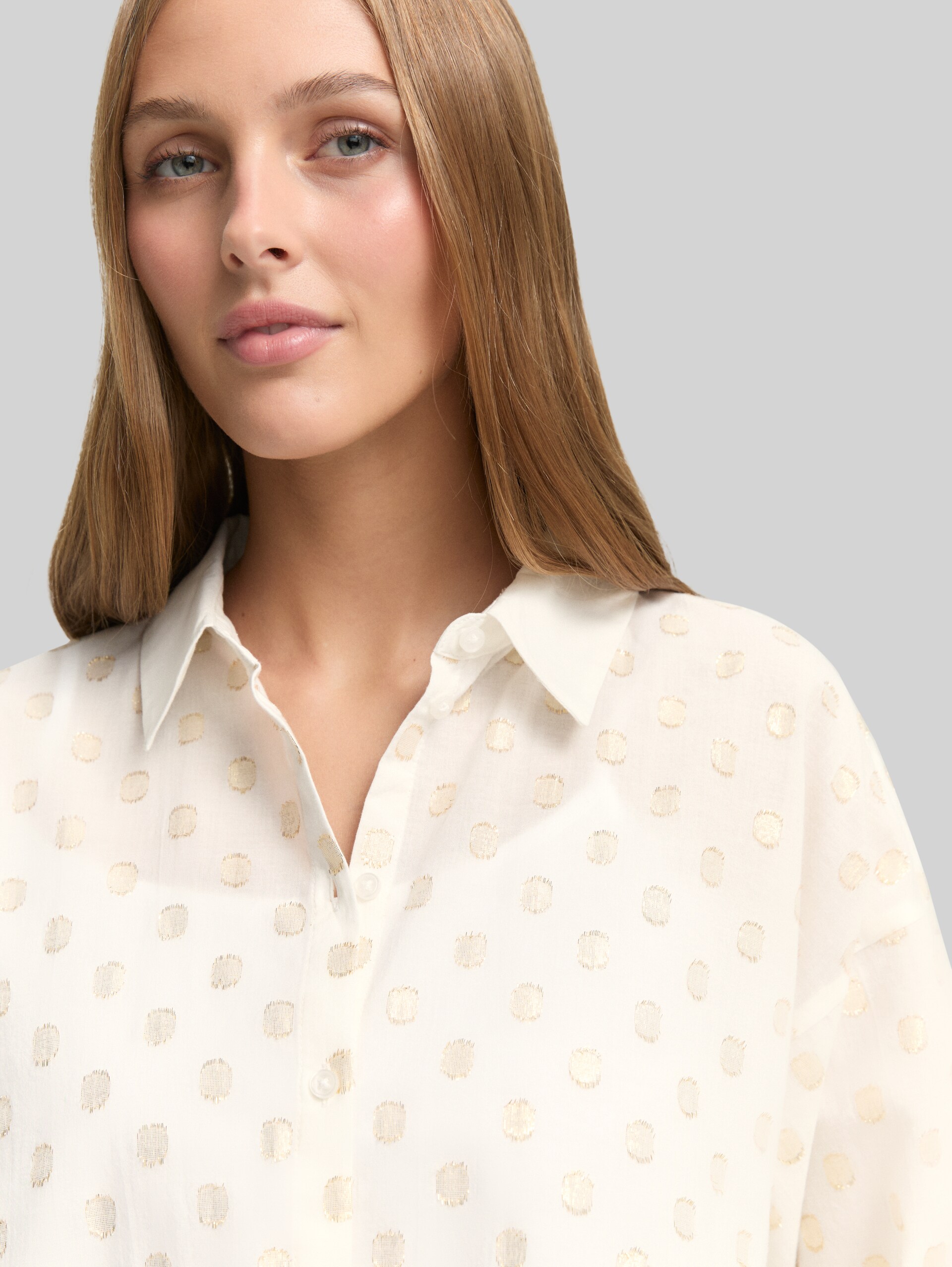 Shirt blouse with glitter dot pattern - glitter dot - Detail model view