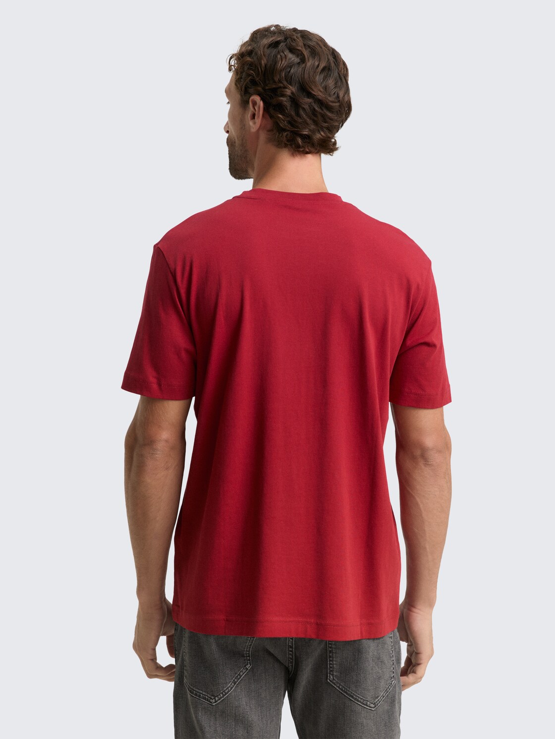 T-Shirt mit Foto-Print - Coach Red - Auschnitt Model-Rückansicht