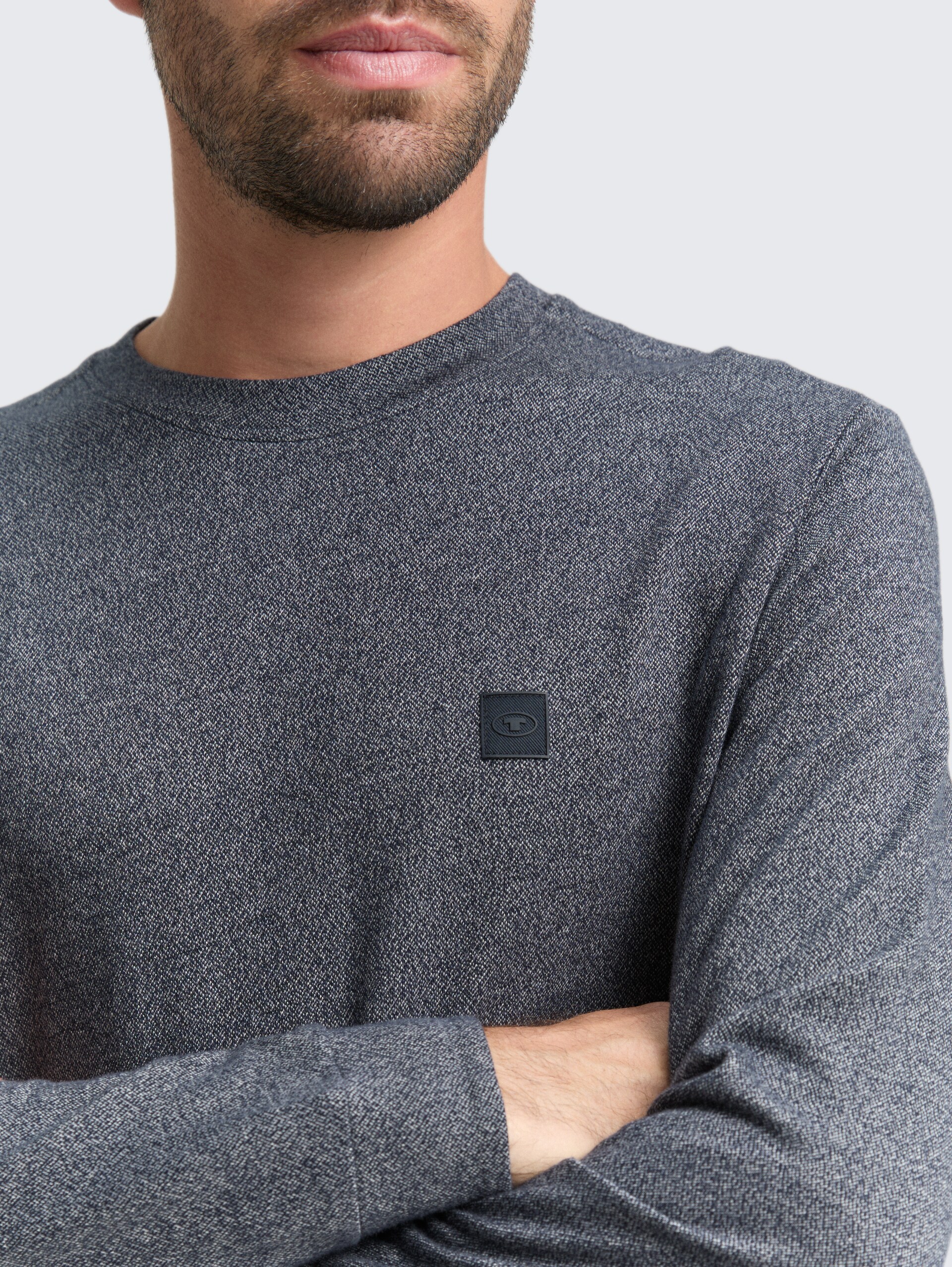 Langarmshirt mit Logo-Badge - navy grindle structure - Detail-Model-Ansicht