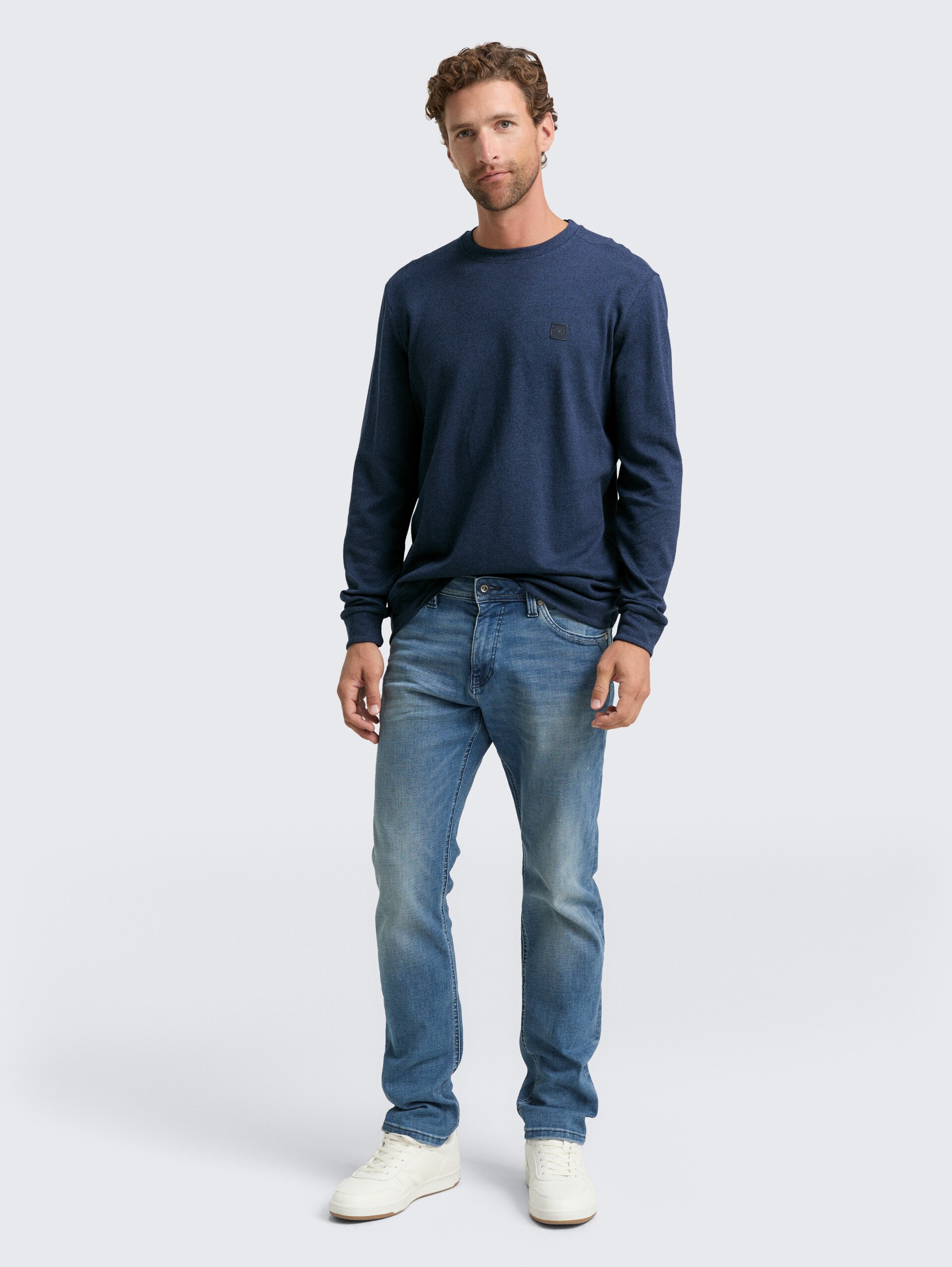 Langarmshirt mit Logo-Badge - real teal grindle structure - Model-Vorderansicht