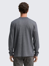 Henley Langarmshirt aus Baumwolle - navy grindle structure - Auschnitt Model-Rückansicht