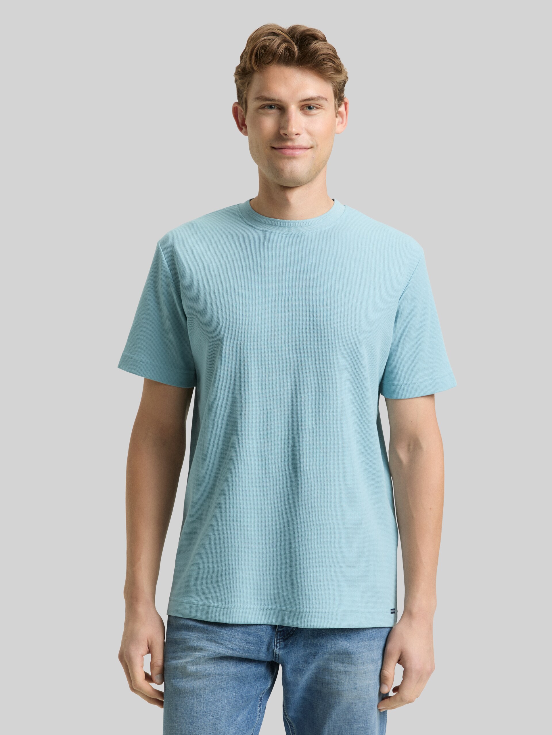 T-Shirt mit Waffelstruktur - tourmaline - Ausschnitt Model-Vorderansicht