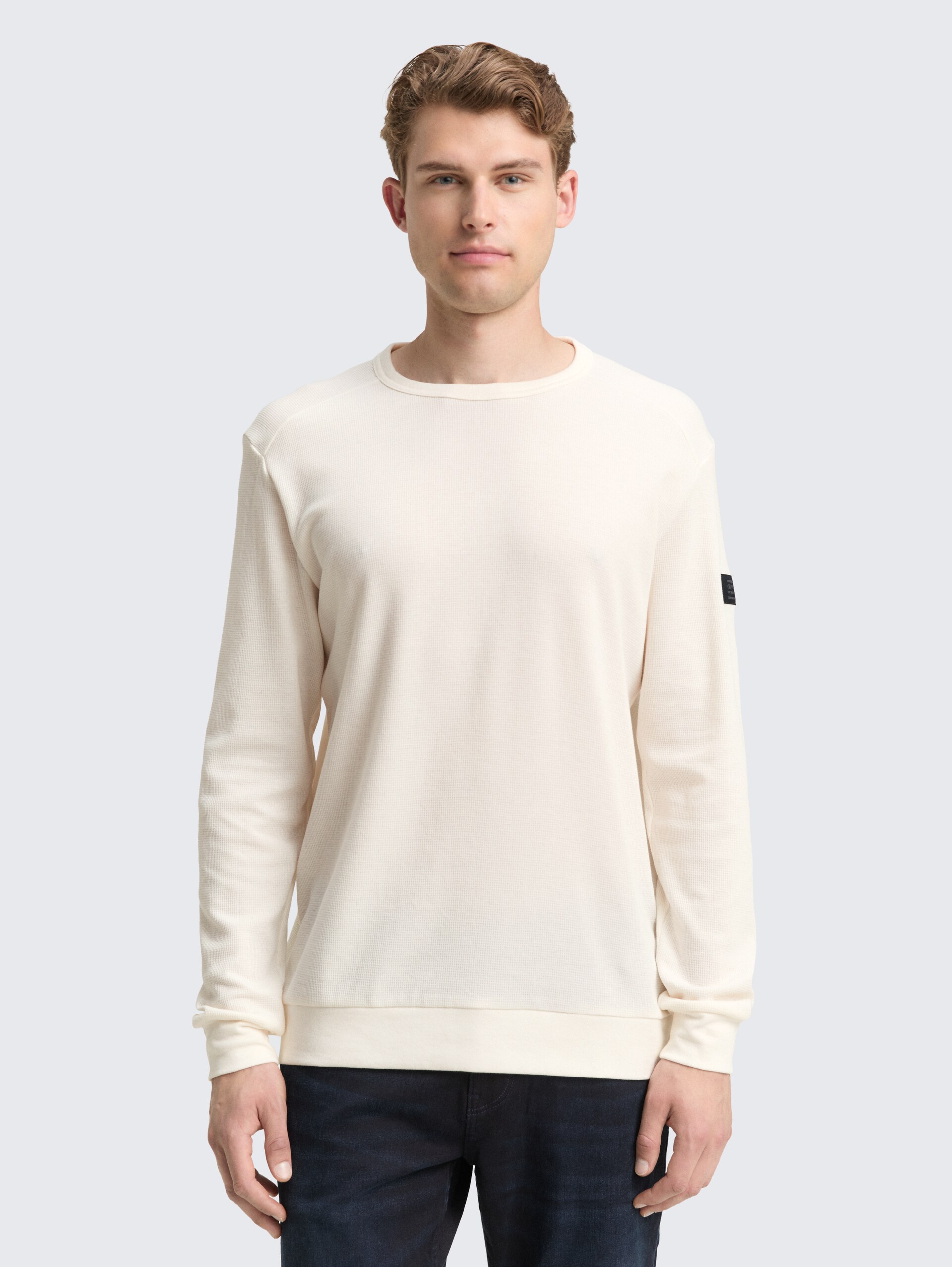 Langarmshirt mit Waffelstruktur - Gardenia White - Ausschnitt Model-Vorderansicht