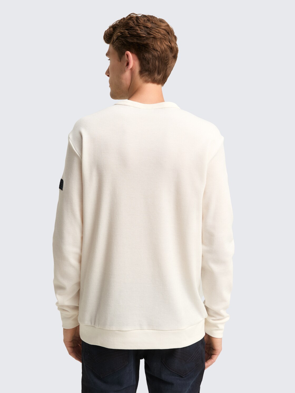 Langarmshirt mit Waffelstruktur - Gardenia White - Auschnitt Model-Rückansicht