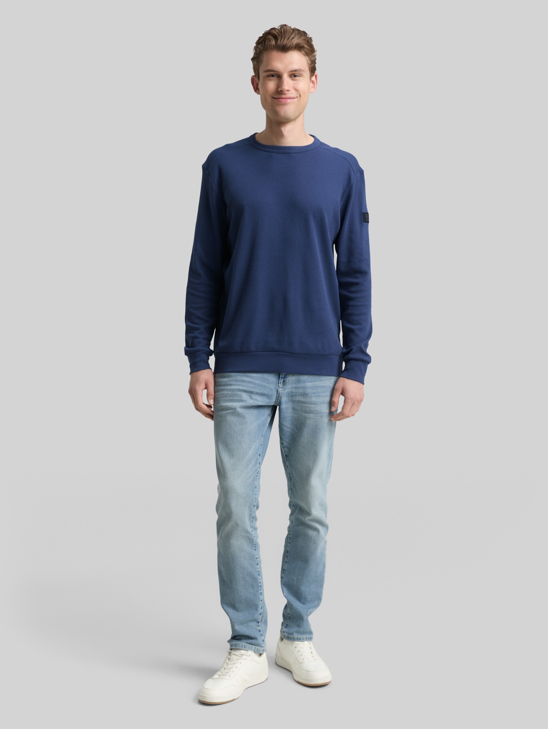 Langarmshirt mit Waffelstruktur - ocean blue - Model-Vorderansicht