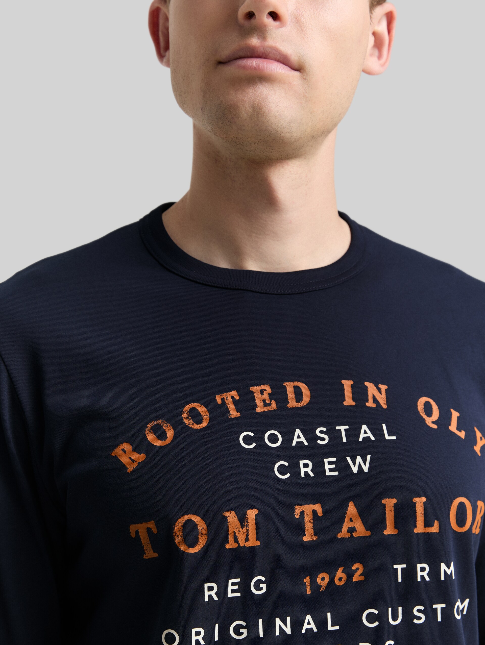 T-shirt met lange mouwen en logo-print - sky captain blue - Detailaanzicht model