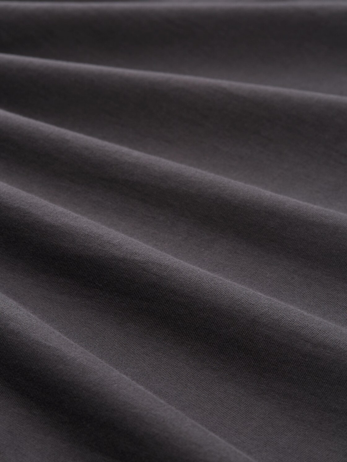 Langarmshirt mit Logo-Print - Tarmac Grey - Material-Ansicht