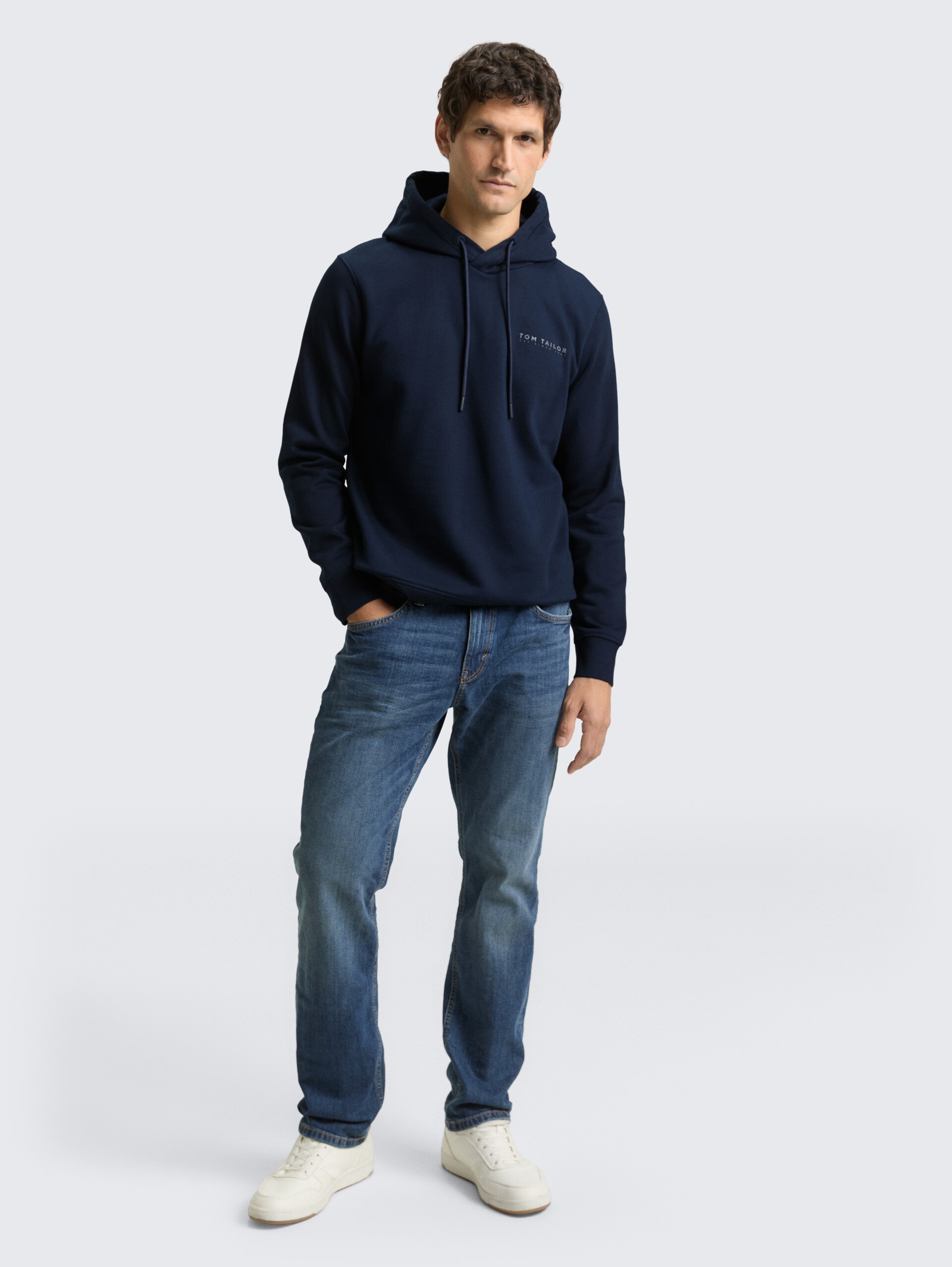 Hoodie Sweatshirt - sky captain blue - Model-Vorderansicht