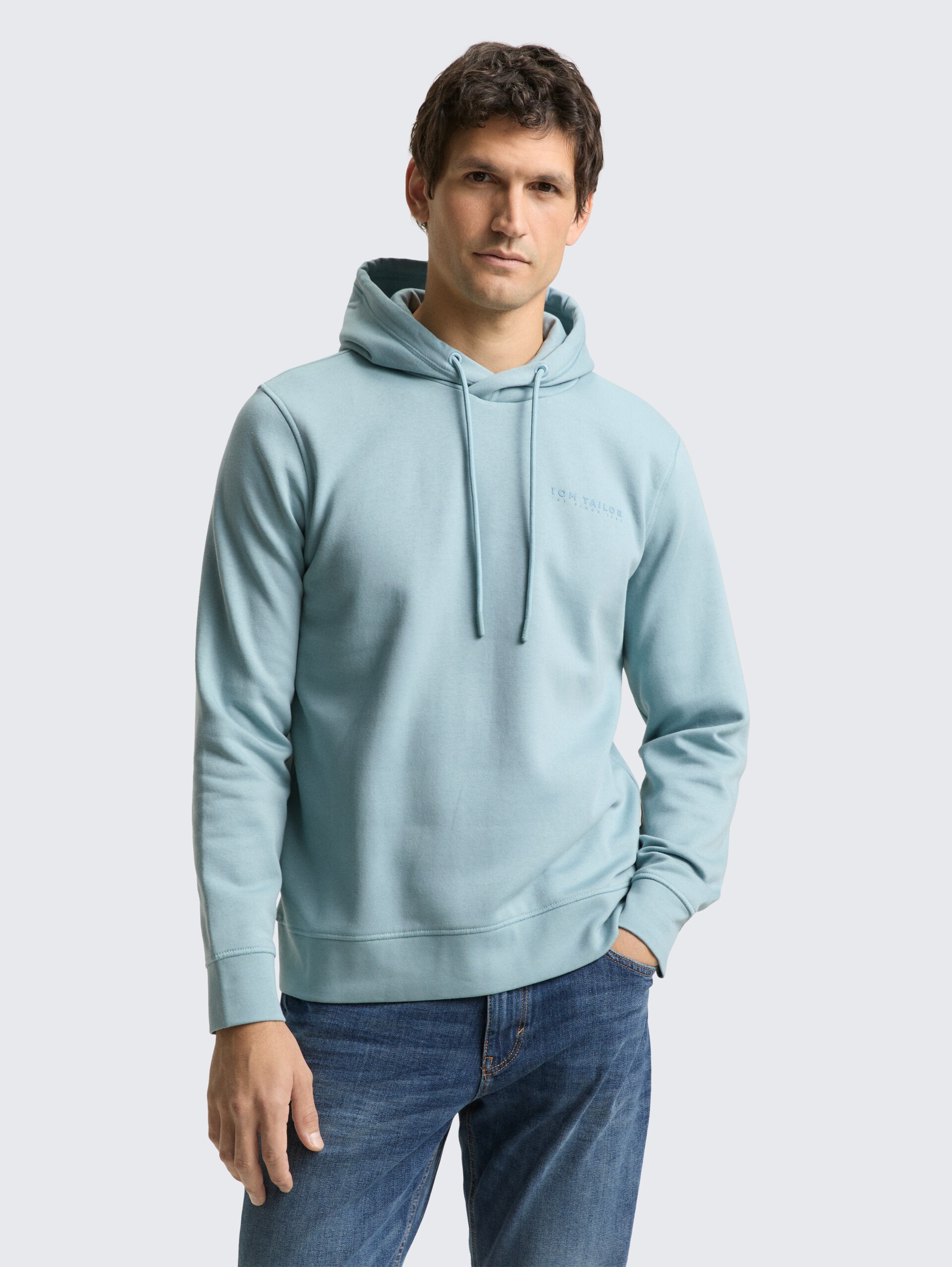 Hoodie Sweatshirt - tourmaline - Ausschnitt Model-Vorderansicht
