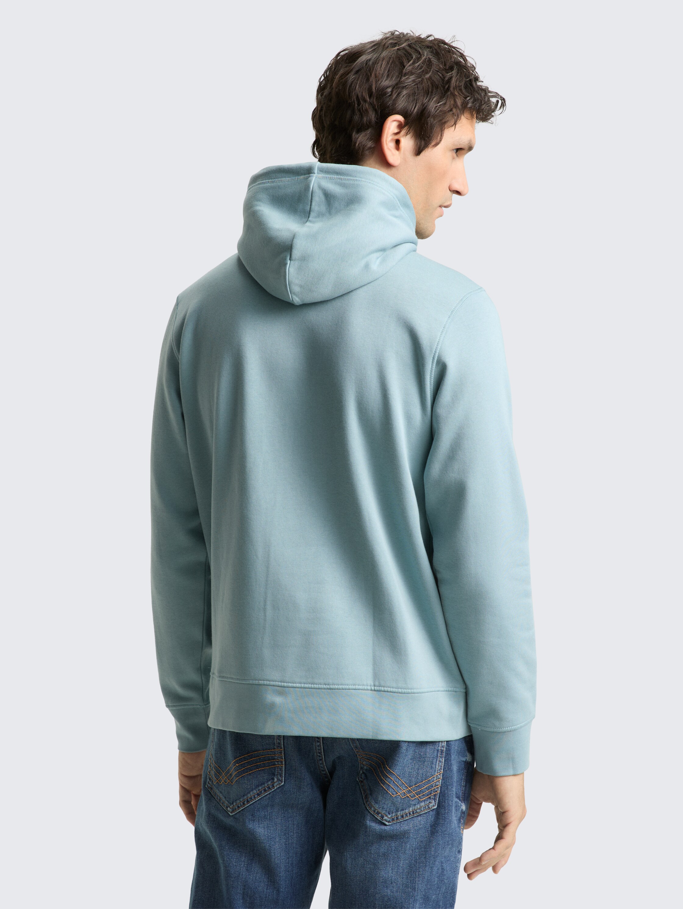 Hoodie Sweatshirt - tourmaline - Auschnitt Model-Rückansicht