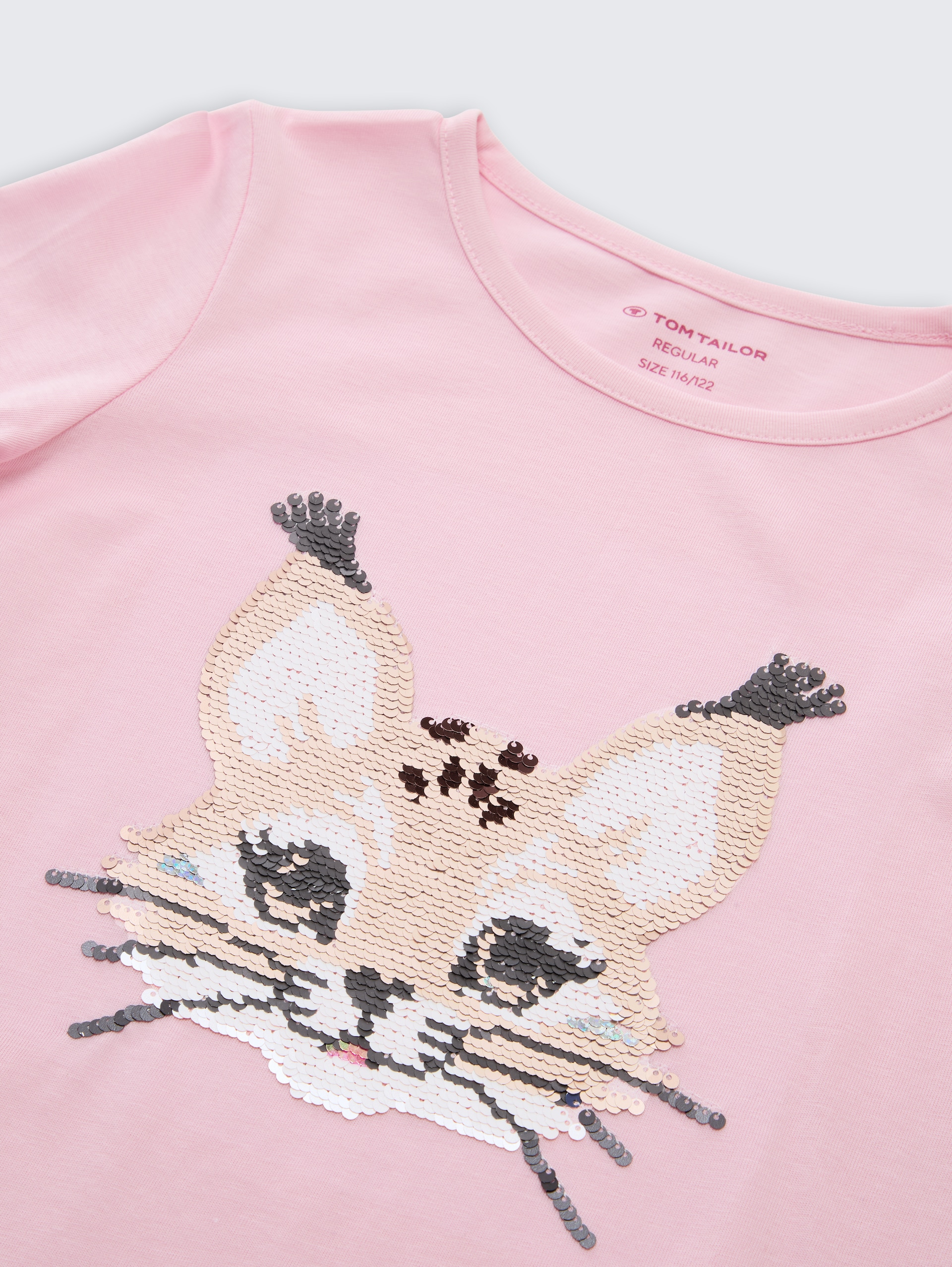 Langarmshirt mit Wendepailletten - Peachskin - Detail-Model-Ansicht