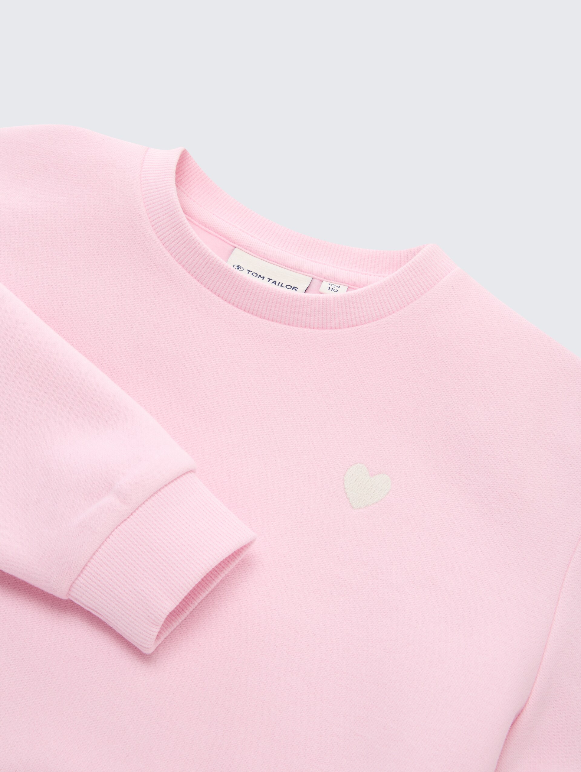 Oversize Sweatshirt mit Stickerei - Peachskin - Detail-Model-Ansicht