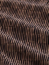 Bluse mit Muster - irregular beige graphic design - Material-Ansicht