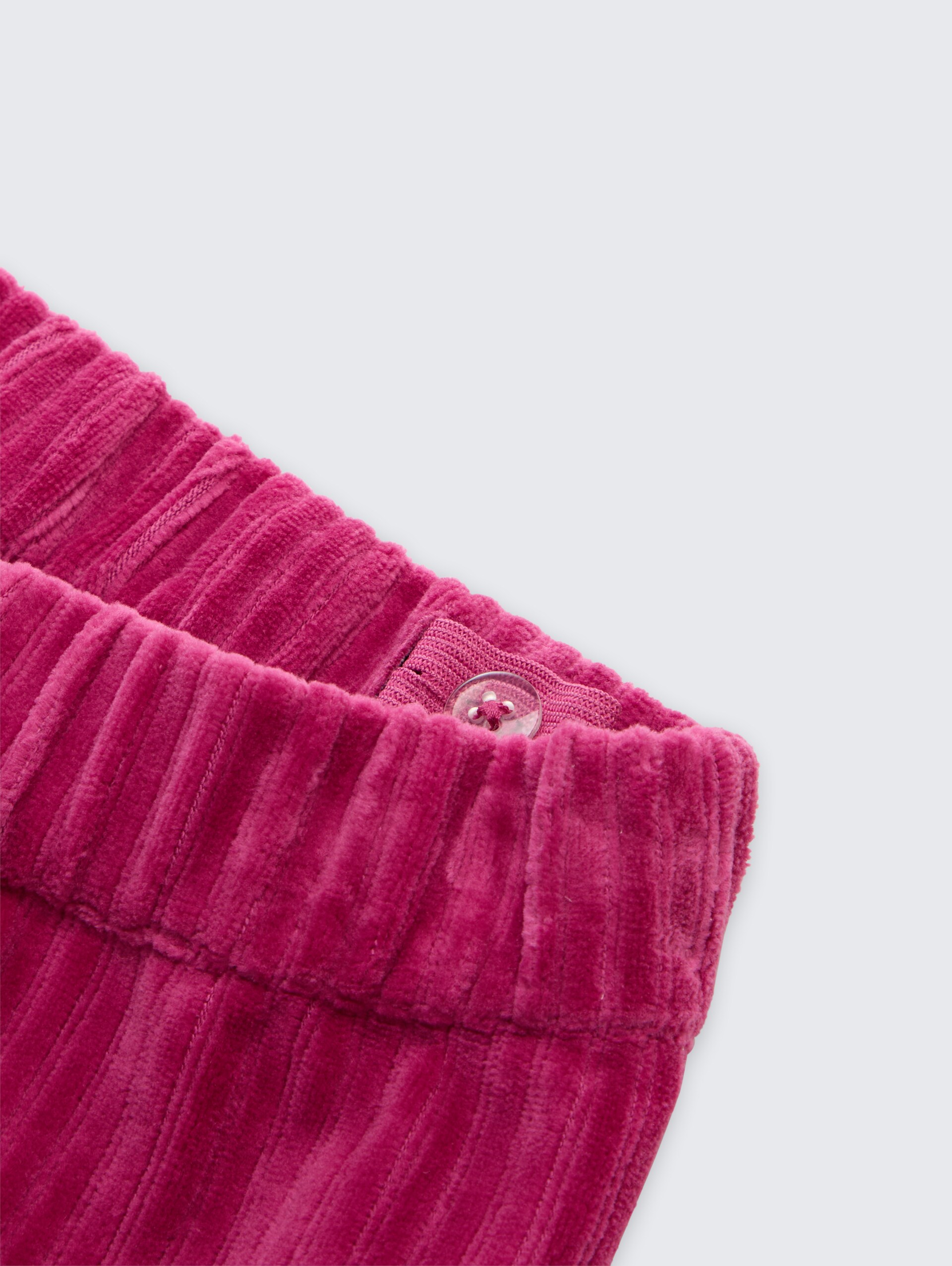 Mini-Rock aus Cord mit Herztaschen - smooth magenta - Detail-Model-Ansicht