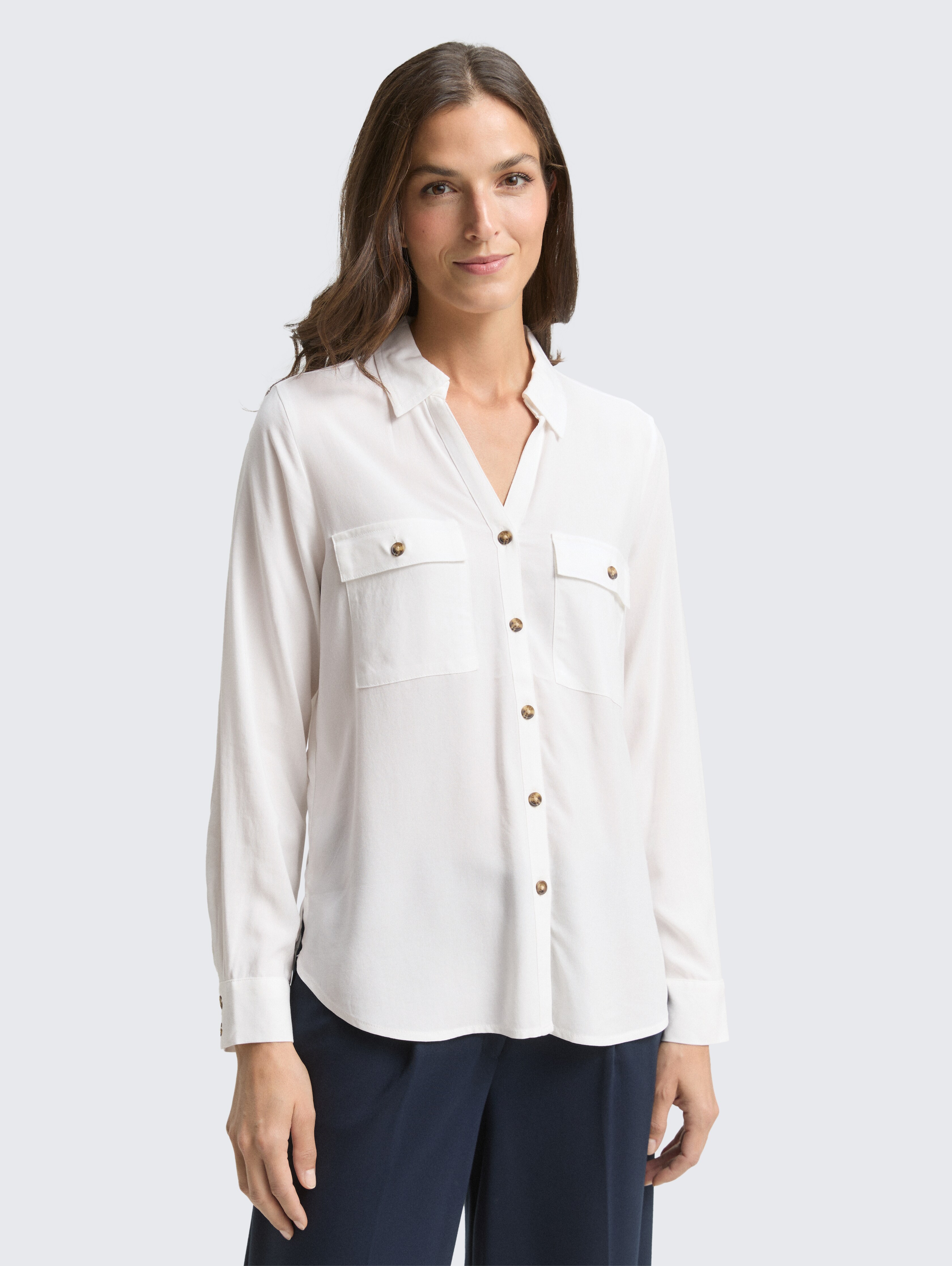 Hemdbluse mit Brusttaschen von Women, Whisper White